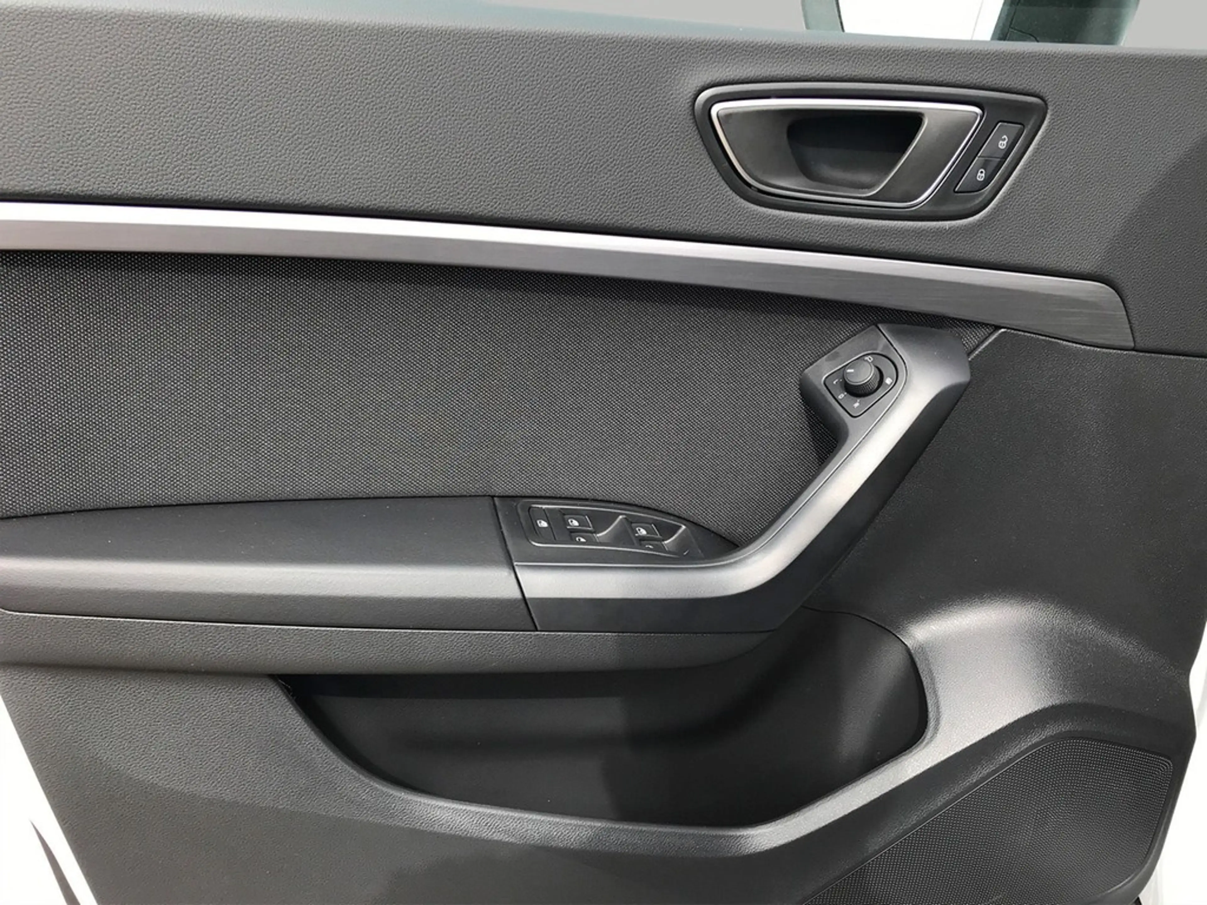 SEAT Ateca 1.5 TSI ACT DSG FR AHK*LED*NAV*ACC*SHZ*PARKLENK... — photo 13
