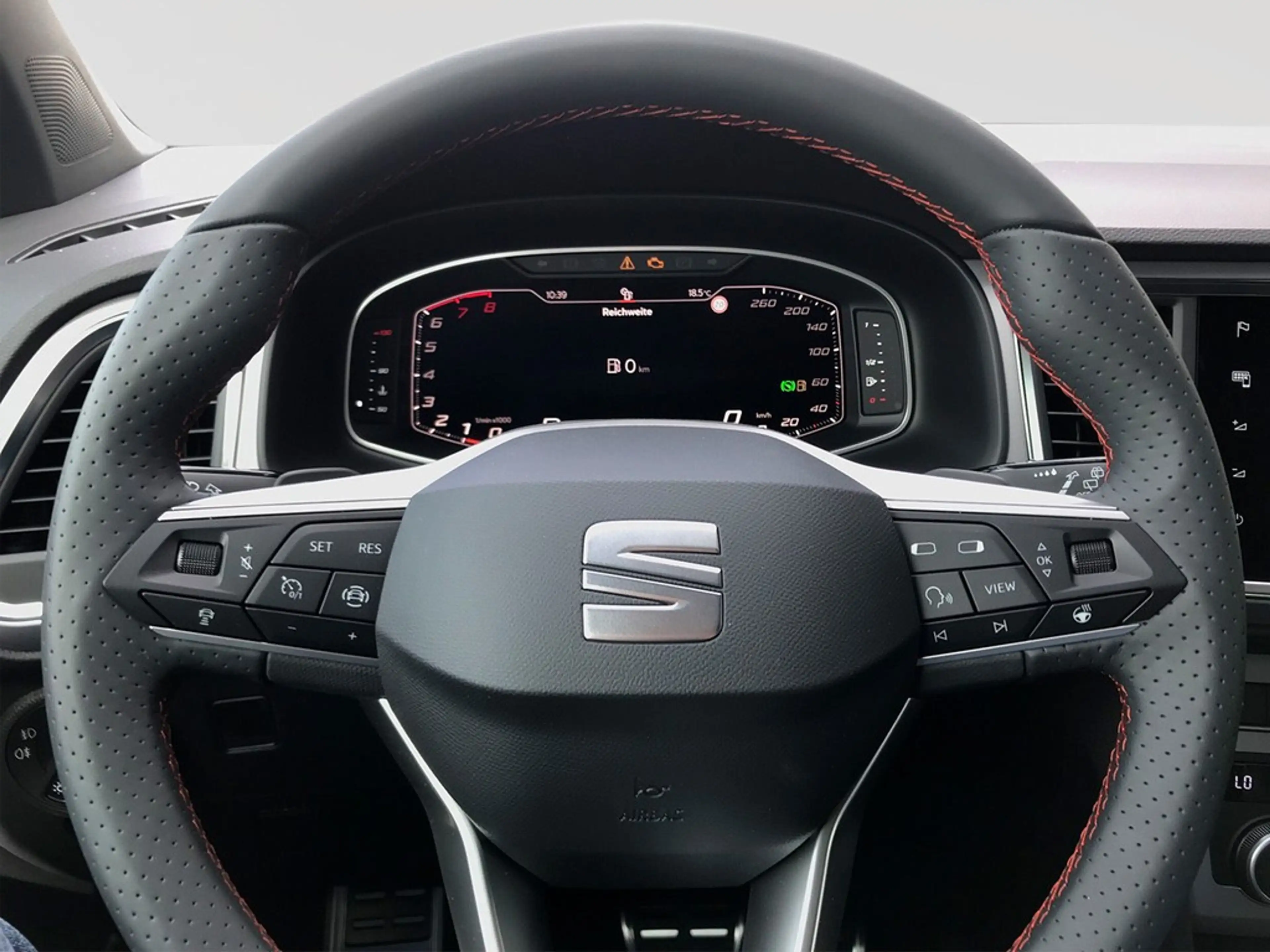 SEAT Ateca 1.5 TSI ACT DSG FR AHK*LED*NAV*ACC*SHZ*PARKLENK... — photo 9