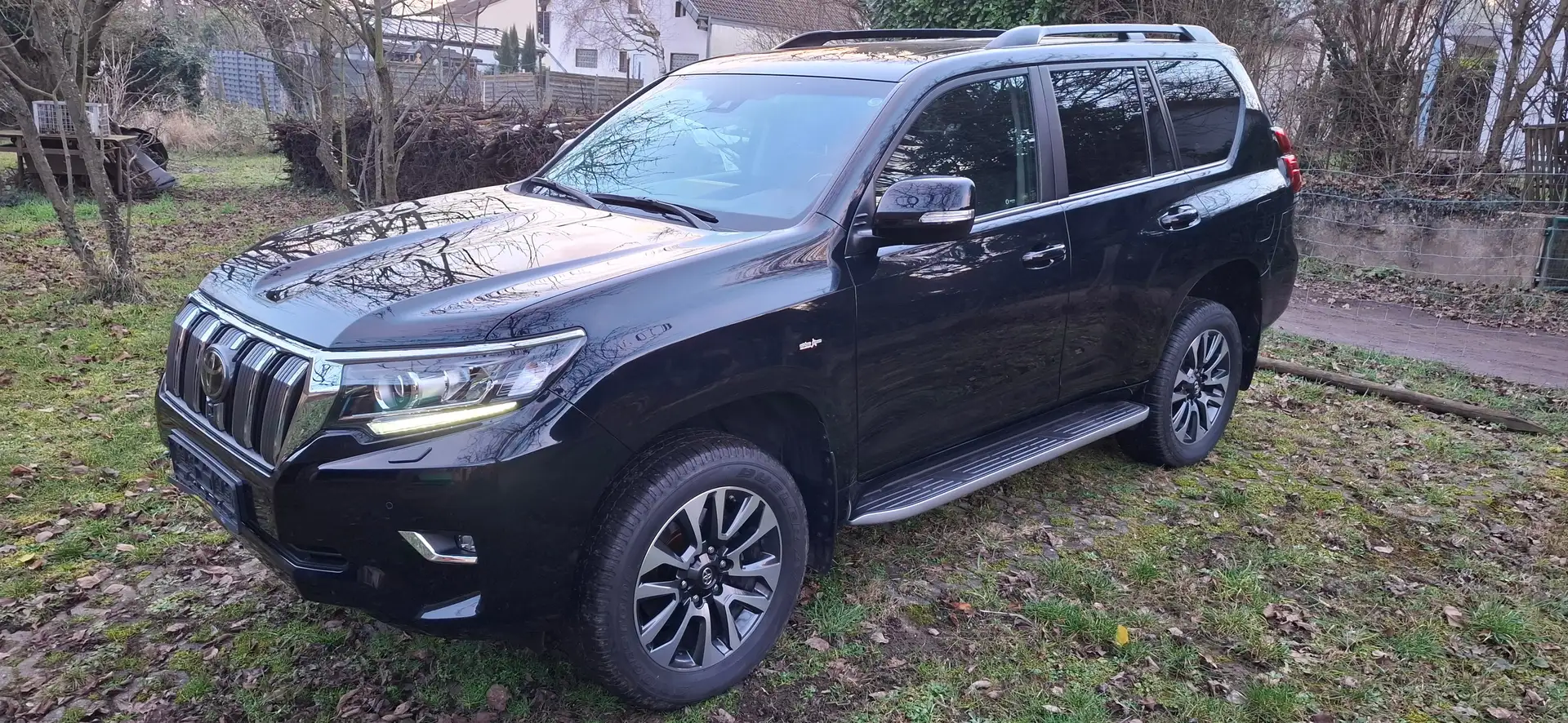 Toyota Land Cruiser D4D EXECUTIVE+GELÄNDEPAKET +SD *MEHRWERTSTEUER* Noir - 2