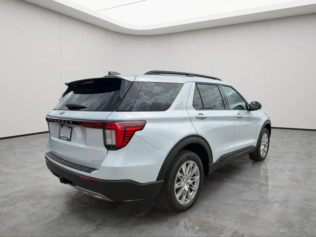 Ford Explorer снимка Ford Explorer