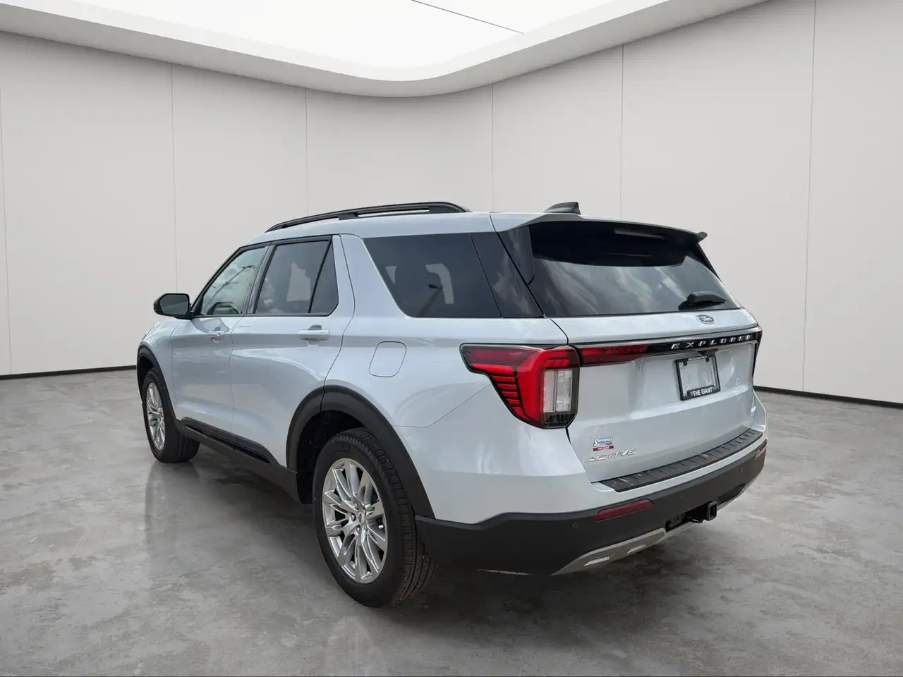 Ford Explorer снимка Ford Explorer