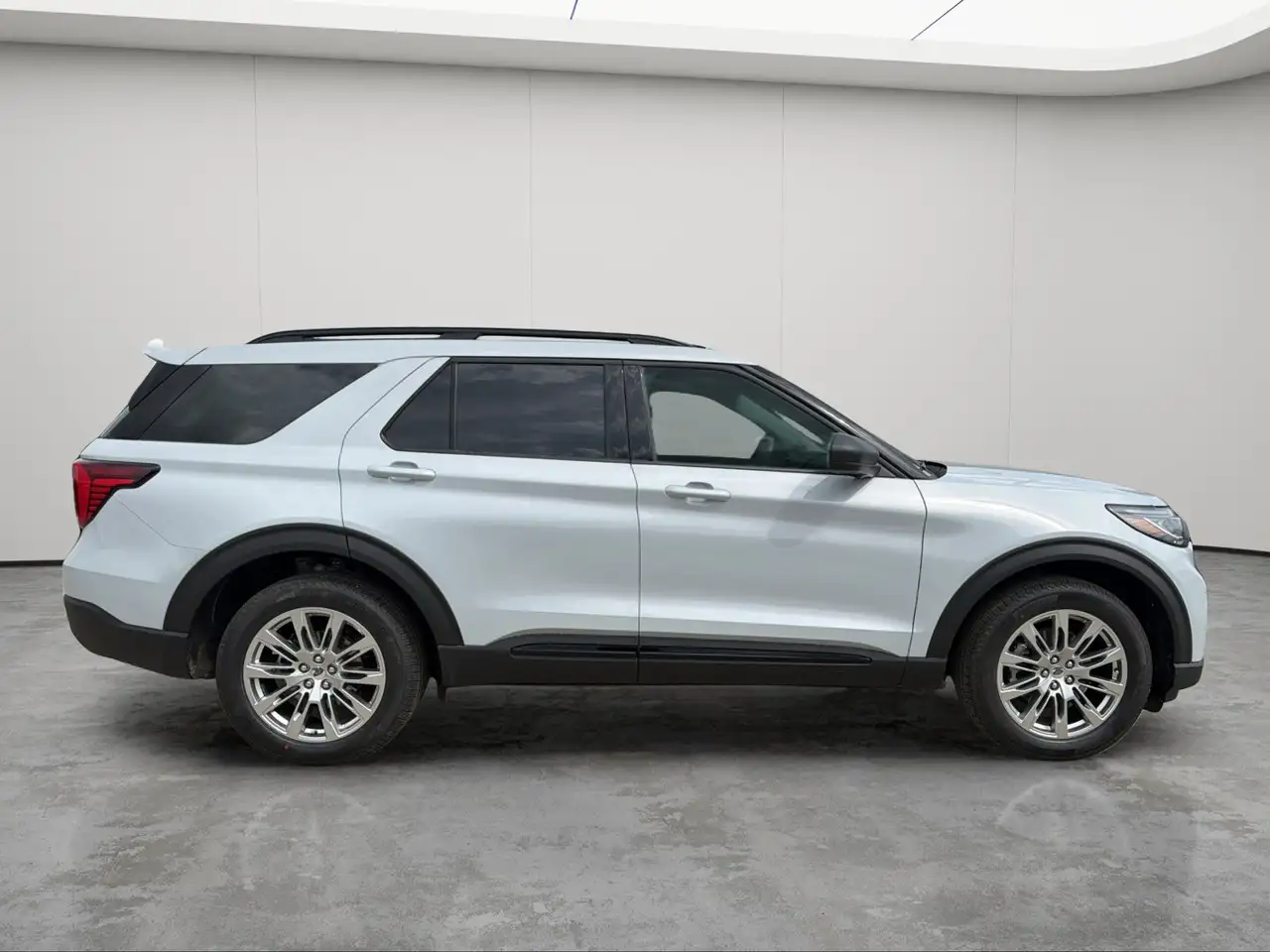 Ford Explorer снимка Ford Explorer