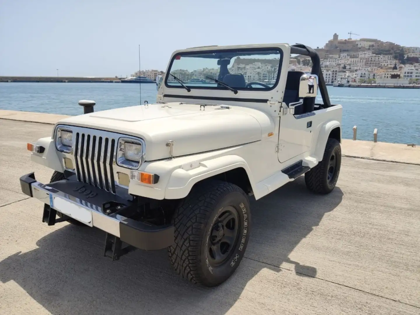 Jeep Wrangler 2.5 Soft Top Base Beżowy - 1