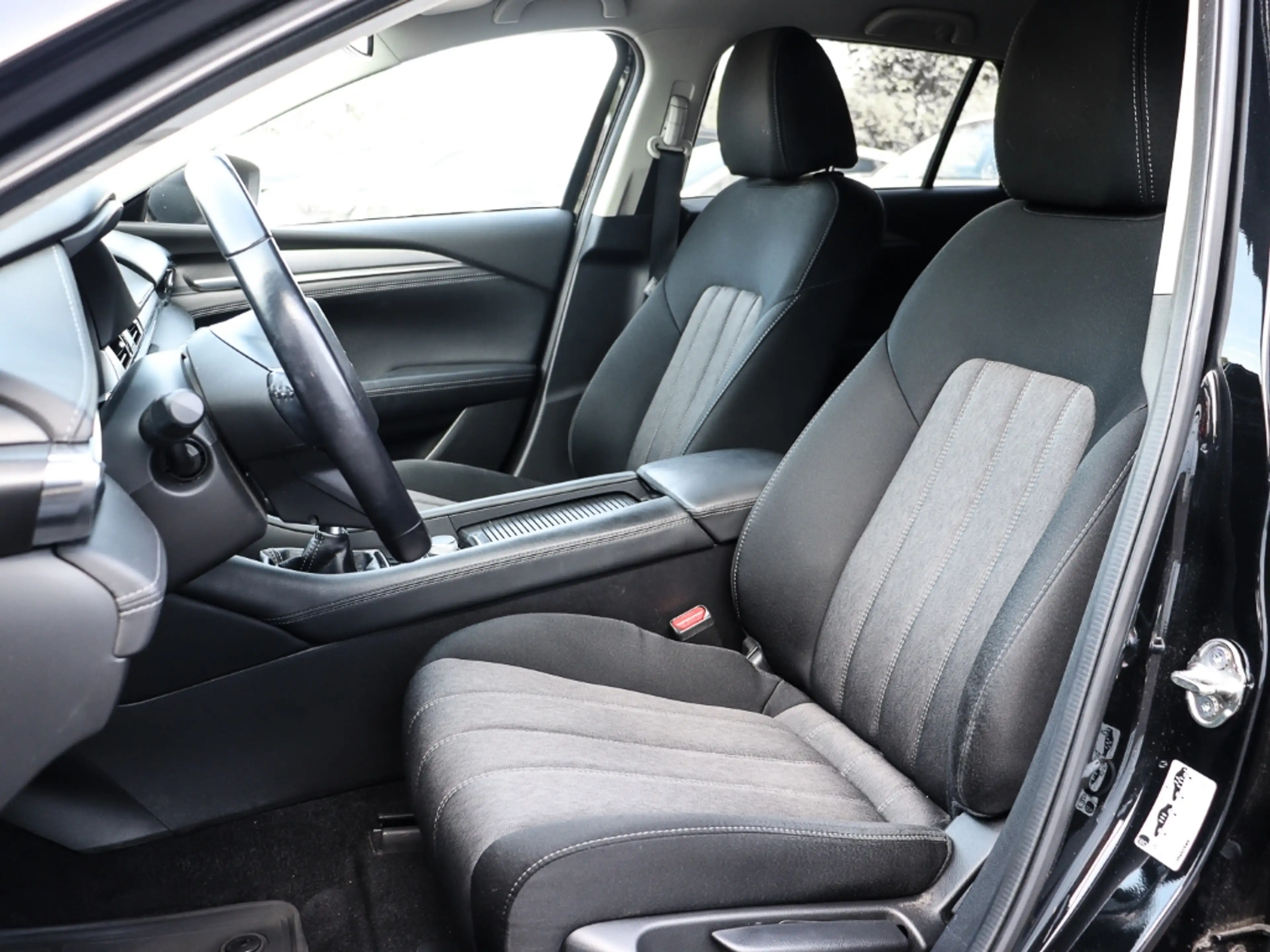 Mazda 6 Kombi SKYACTIV-G 165PS FWD 6GS Sports-Line LED AHK — photo 9