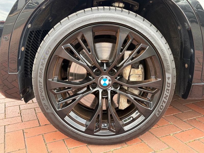 BMW X6 xDrive 50i M Sport *AHK*HUD*ACC*21" — photo 12