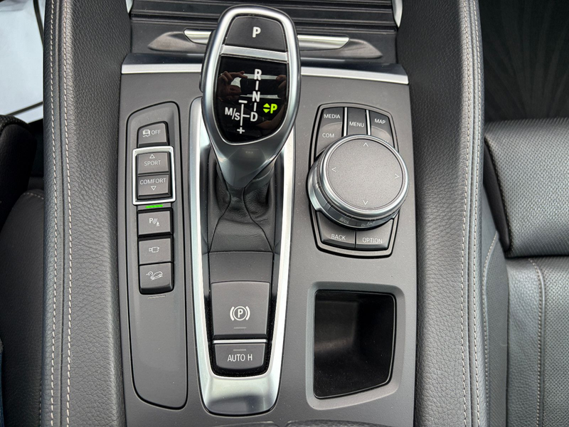BMW X6 xDrive 50i M Sport *AHK*HUD*ACC*21" — photo 21
