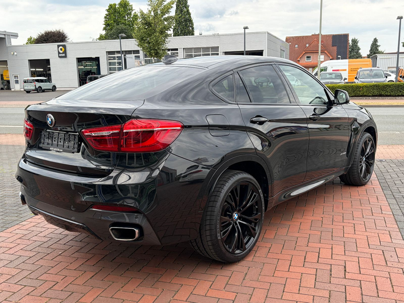BMW X6 xDrive 50i M Sport *AHK*HUD*ACC*21" — photo 8