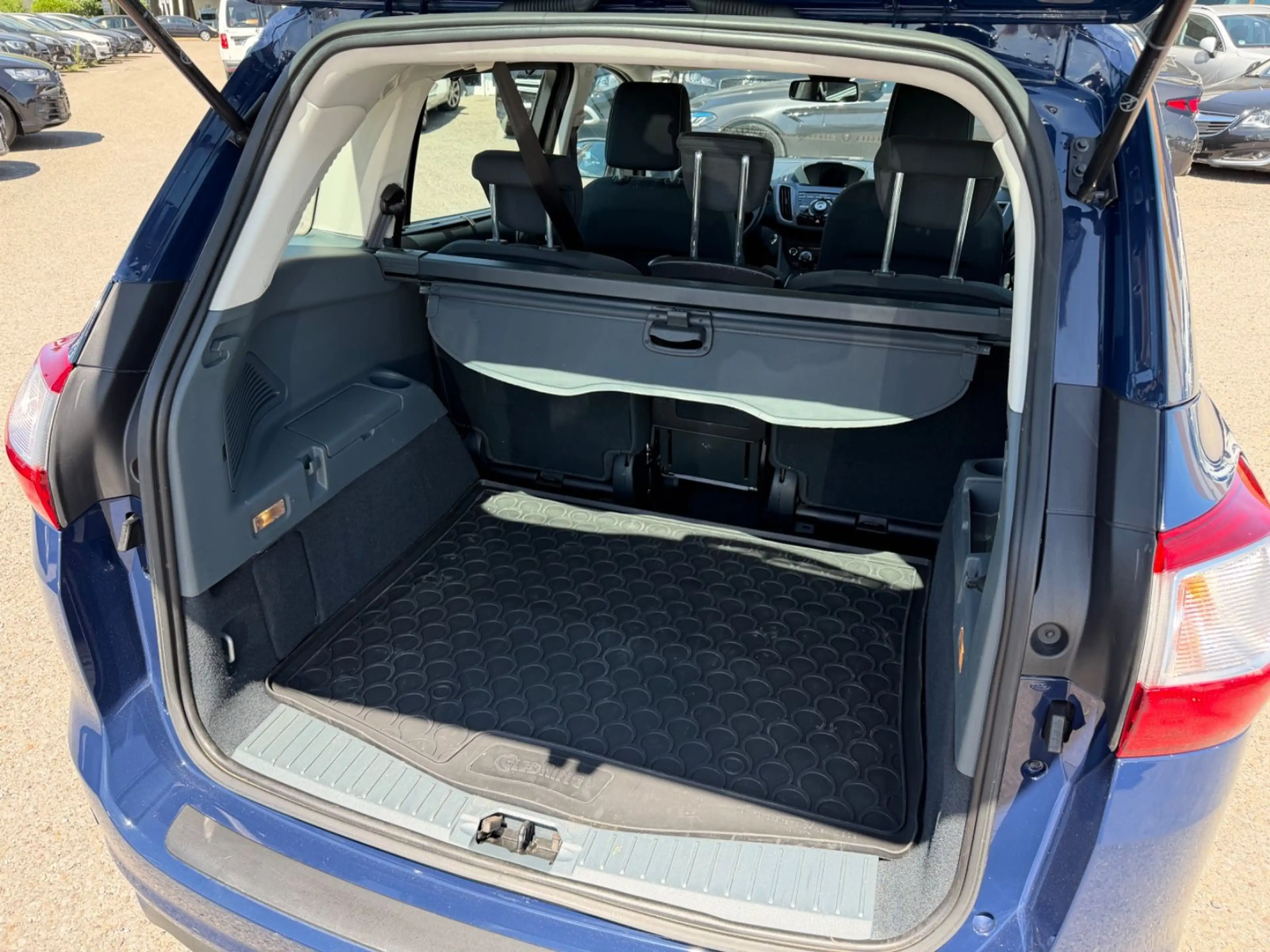 Ford Grand C-Max Grand C-MAX Titanium 2.Hand Navi Kamera AHK SHG — photo 12