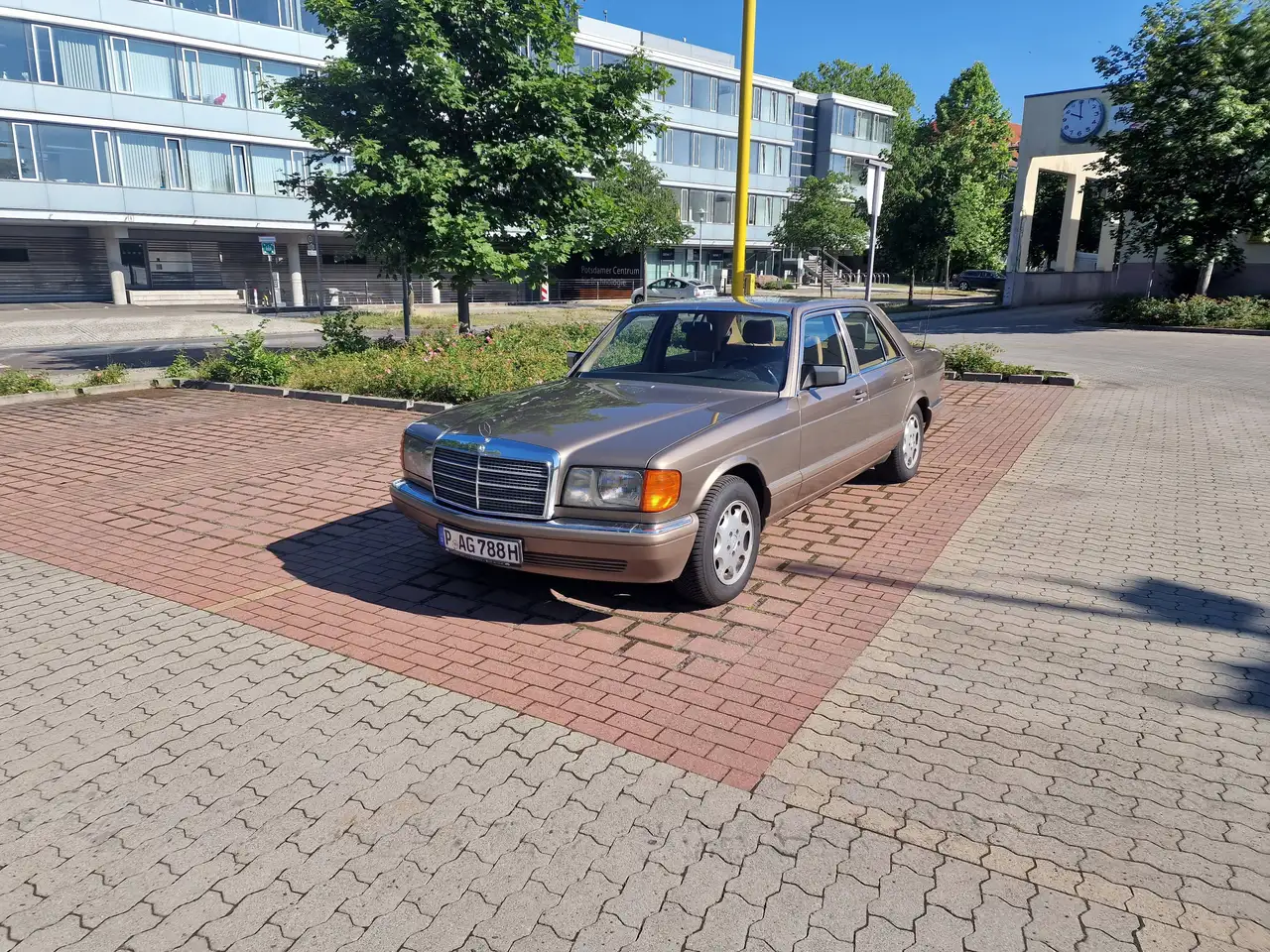 Mercedes-Benz S 260