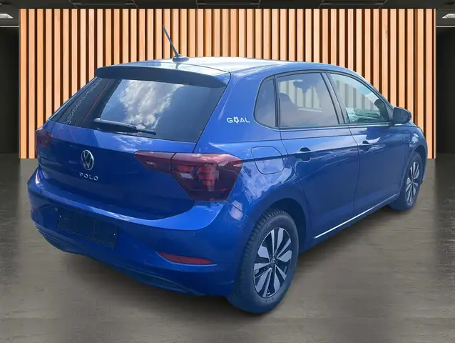 Volkswagen Polo view 6