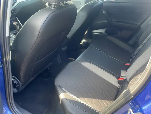 Volkswagen Polo view 12
