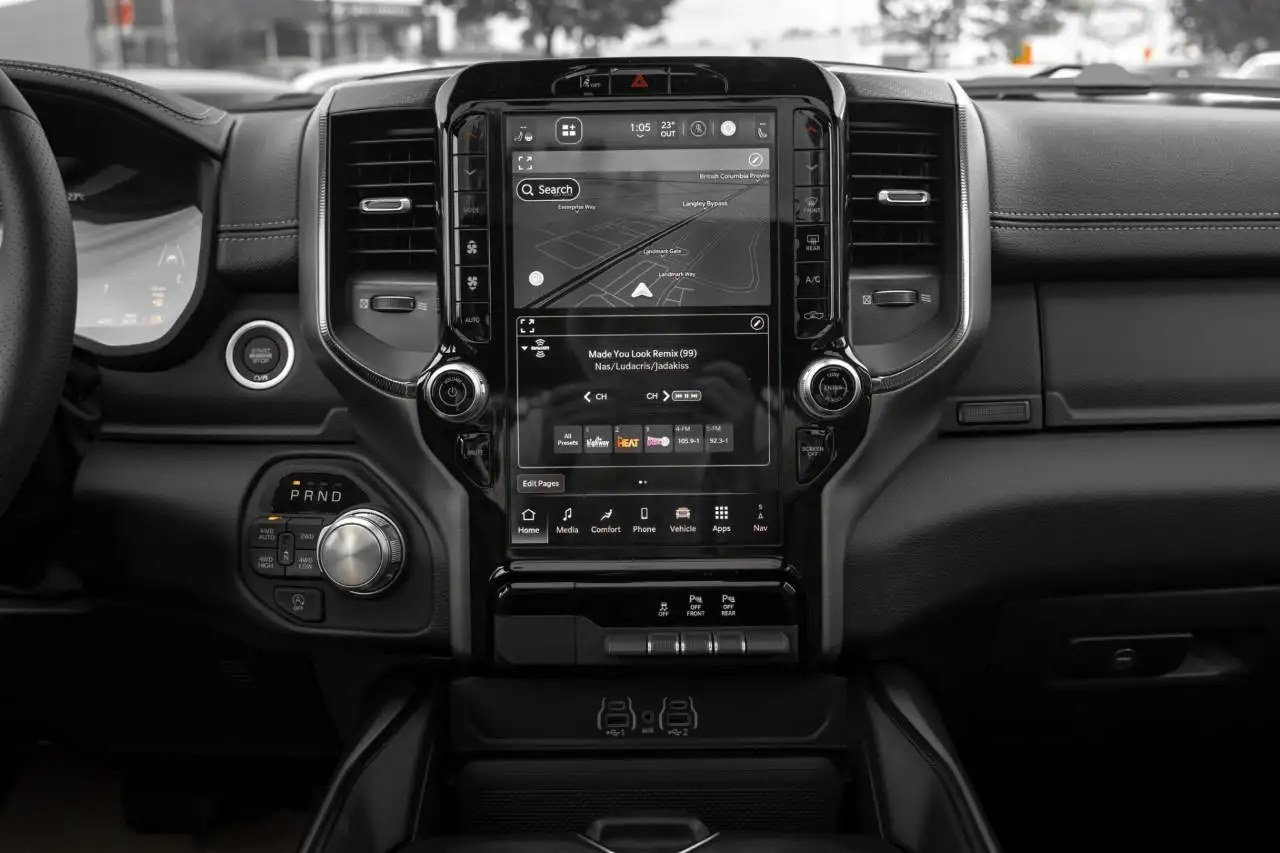 RAM 1500 снимка RAM 1500
