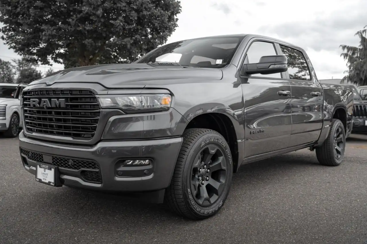 RAM 1500 снимка RAM 1500