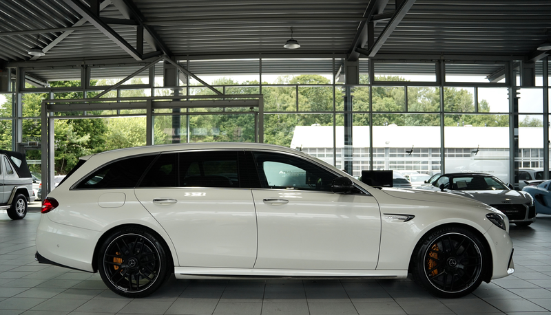 Mercedes-Benz E 63 AMG S 4M T *20 *Perf-AGA *Pano *Keramik — photo 4