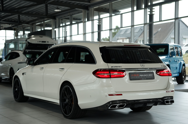 Mercedes-Benz E 63 AMG S 4M T *20 *Perf-AGA *Pano *Keramik — photo 7