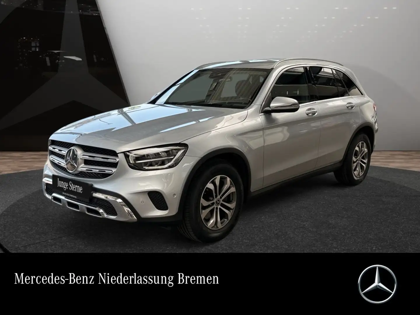 Mercedes-Benz GLC 220 GLC 200 d 4M AHK+LED+STHZG+KAMERA+KEYLESS+9G Argento - 1