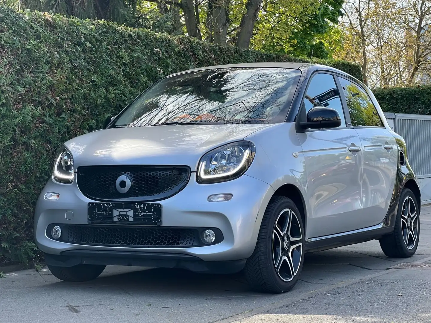 smart forFour 71CV CABRIO*NAVI+LED* + UNITA' IN SEDE +GARANZIA12 Plateado - 1