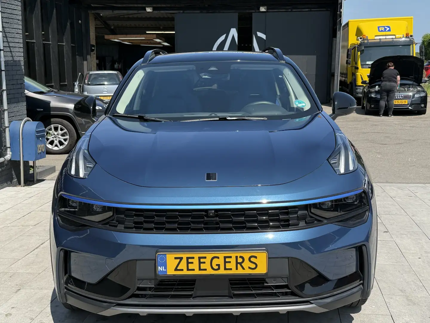 Lynk & Co 01 1.5 PHEV l 360 Camera l Pano l 6.6KW - 2