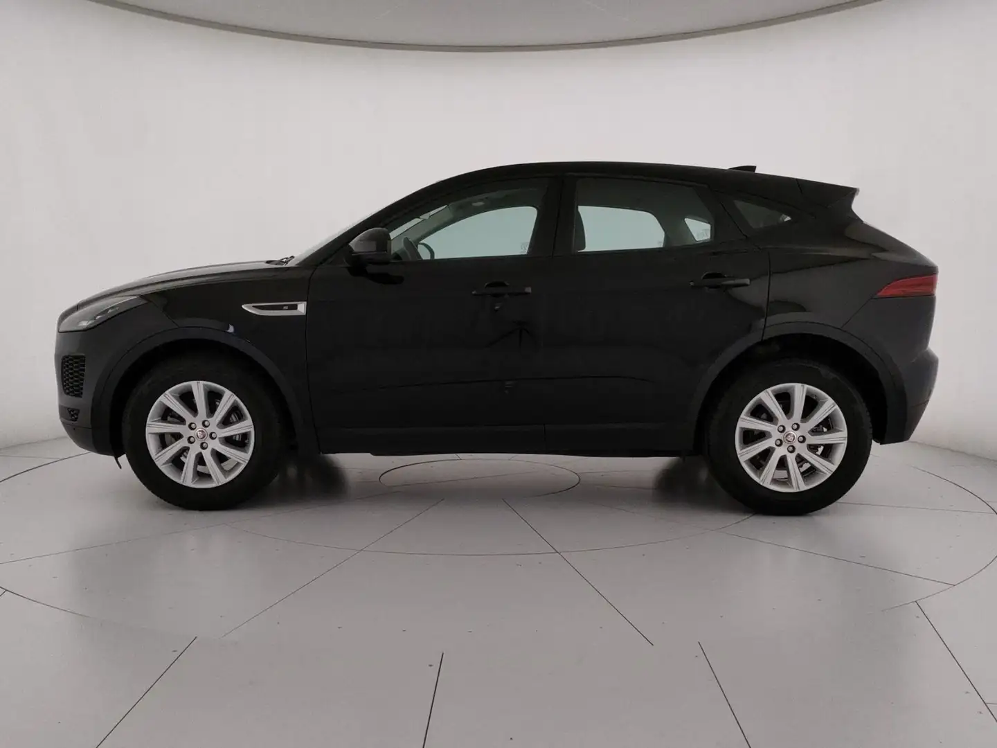 Jaguar E-Pace 2.0 d i4 150cv R-DYNAMIC AWD auto Nero - 2
