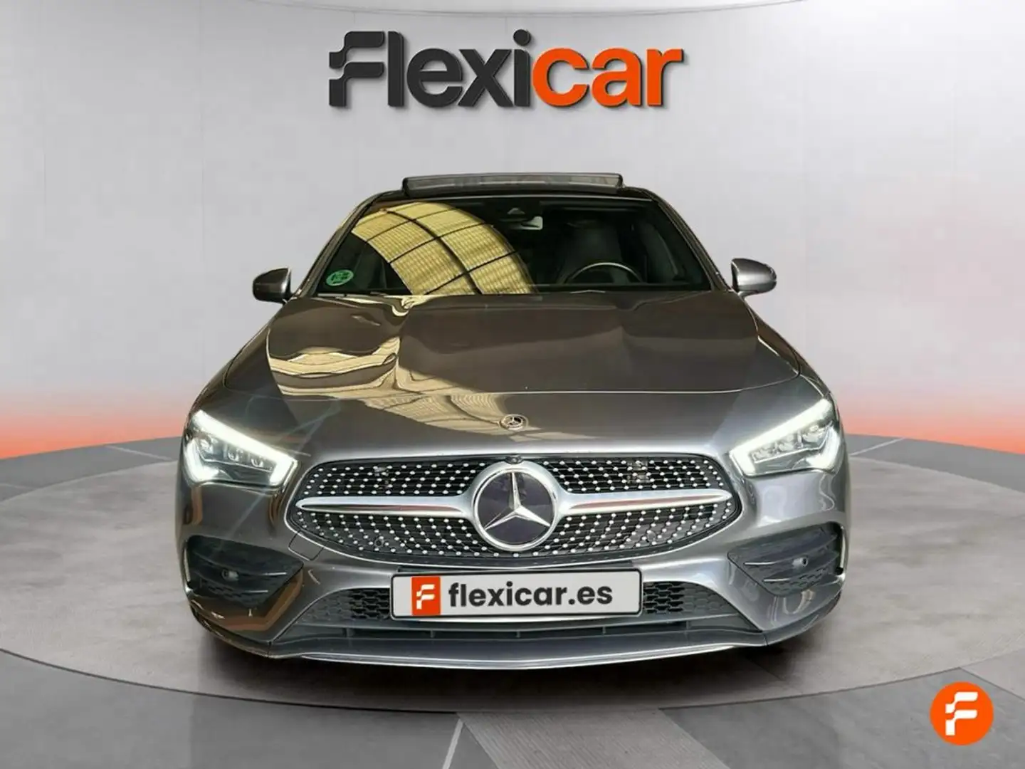 Mercedes-Benz CLA 200 Yellow - 2