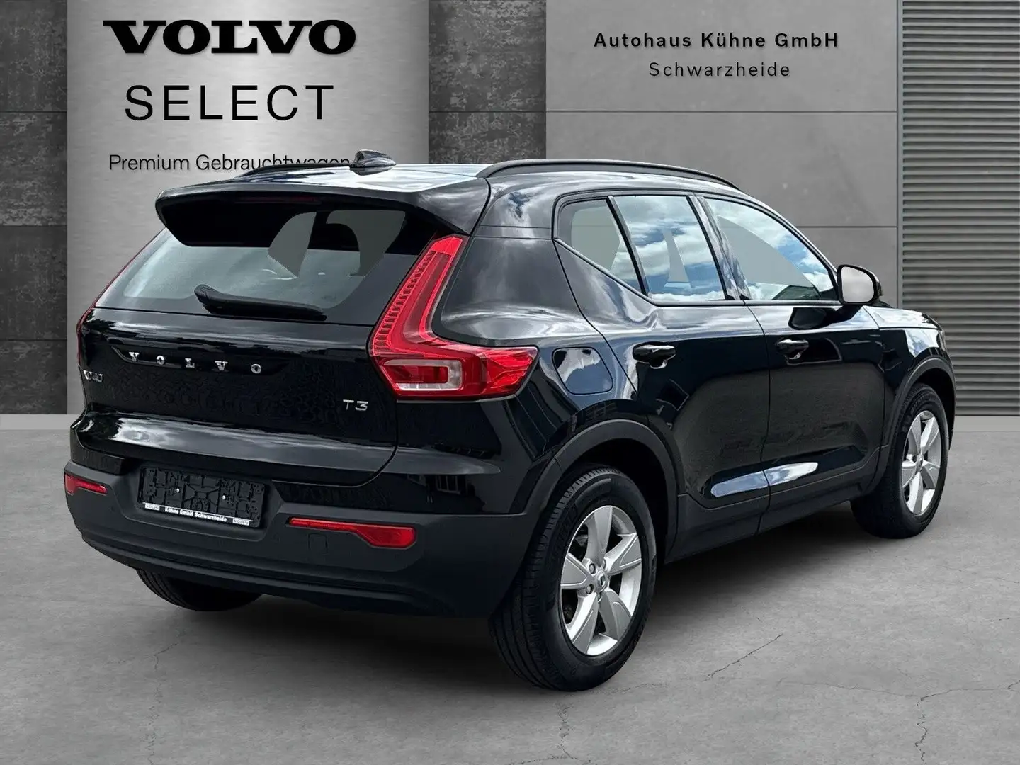 Volvo XC40 T3 Momentum 2WD !!!NAVI+RFK+FSHZG.+LRHZG.!! Noir - 2