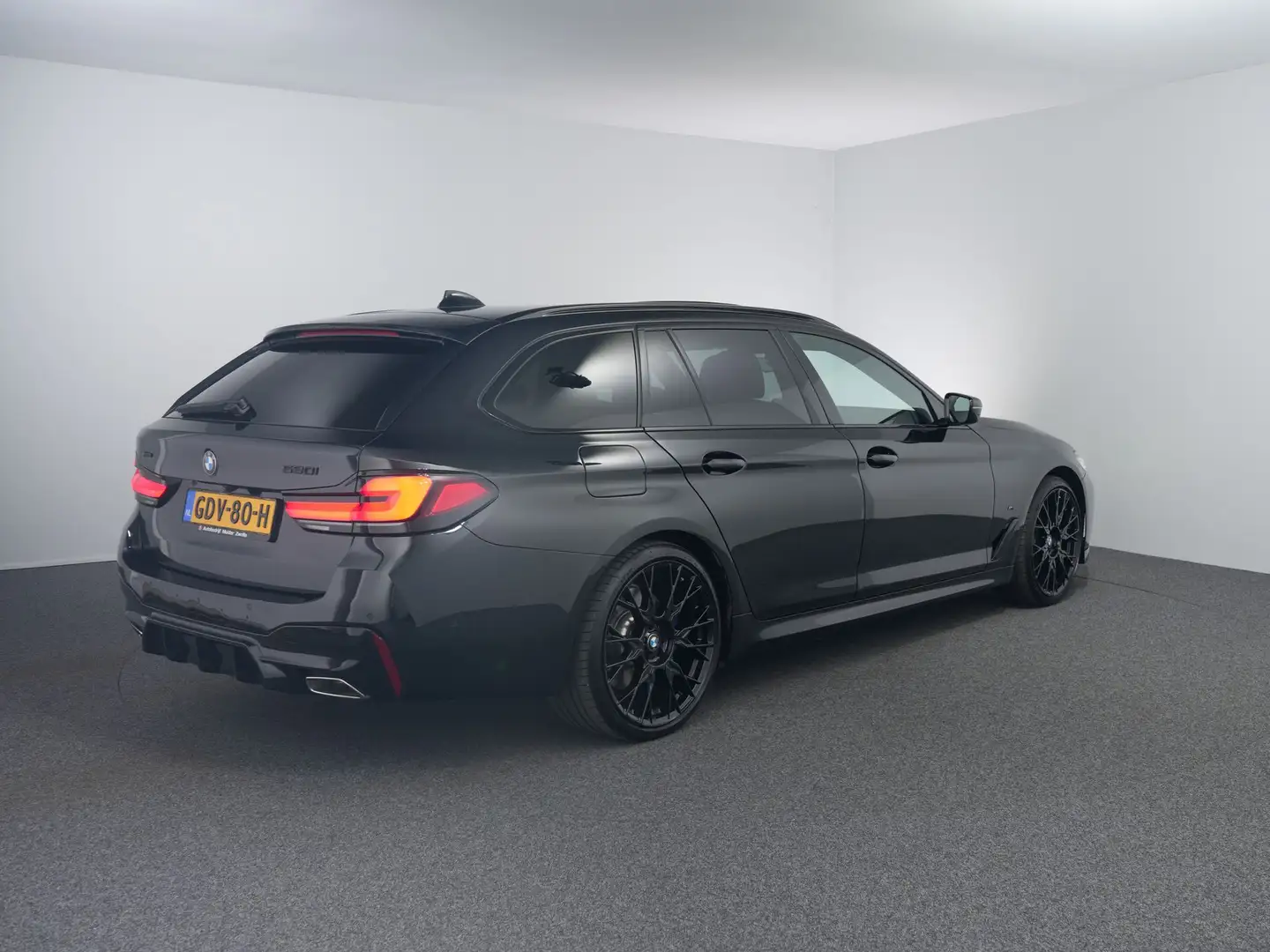 BMW 530 5-serie Touring 530i xDrive High Executive | M Spo Noir - 2