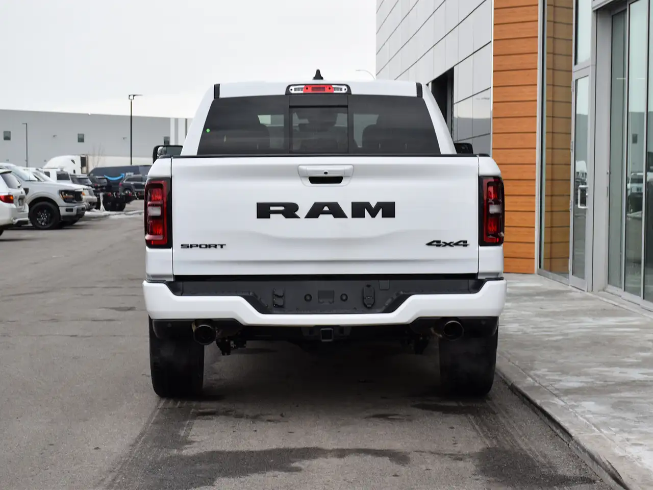 RAM 1500 снимка RAM 1500