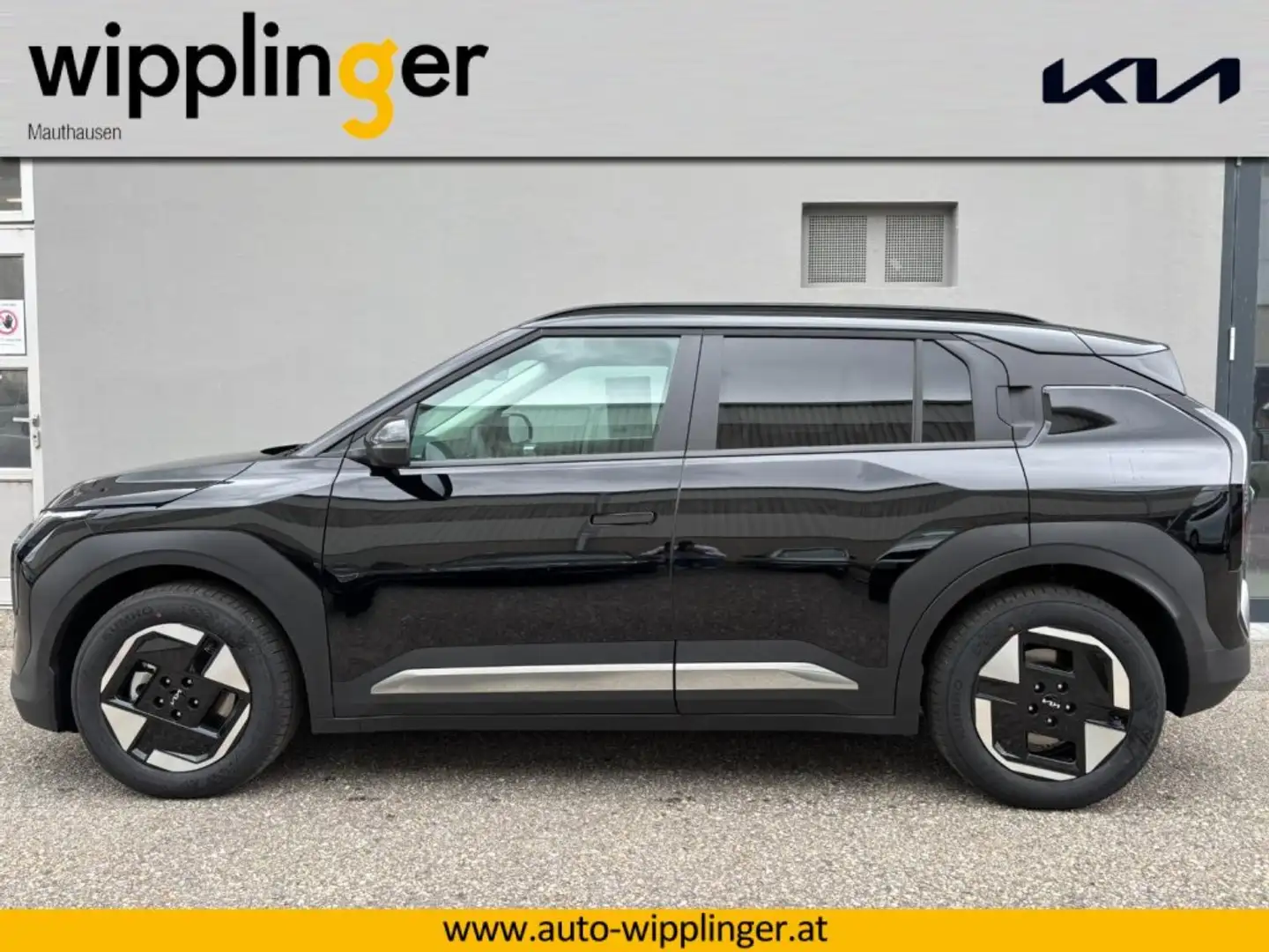 Kia EV3 /EARTH/81,4KWH/AT/FWD/204 LP.:€ 46.540,00 Schwarz - 2
