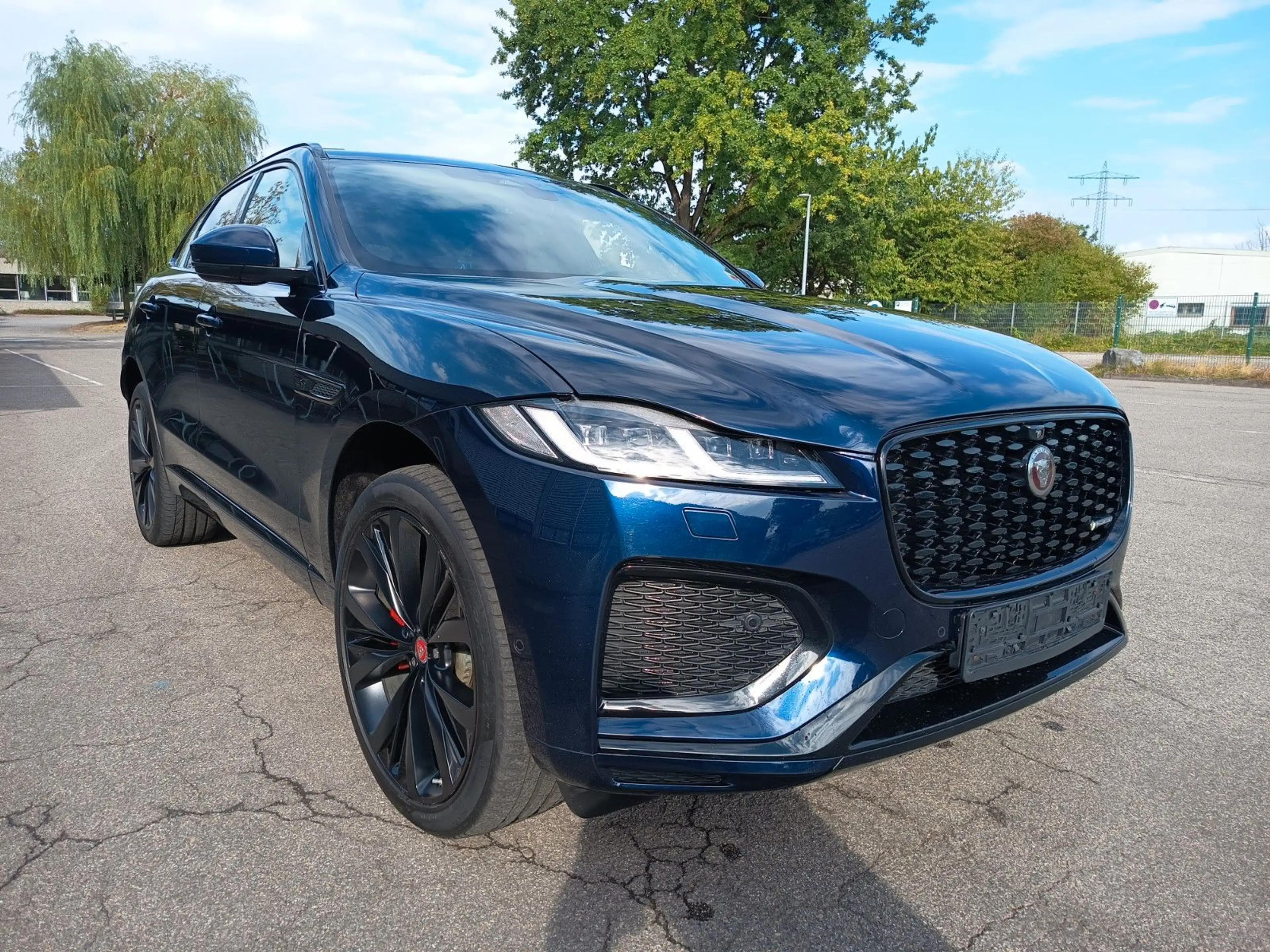 Jaguar F-Pace F-PACE R-Dynamic SE AWD — photo 3