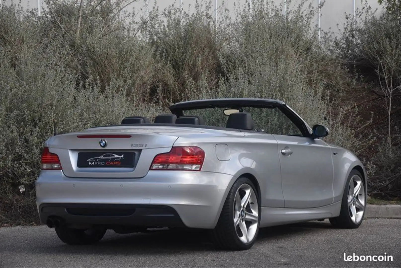 BMW 135 SERIE 135IA 3.0 306ch CABRIOLET BVA E88 SPORT DESI Šedá - 2