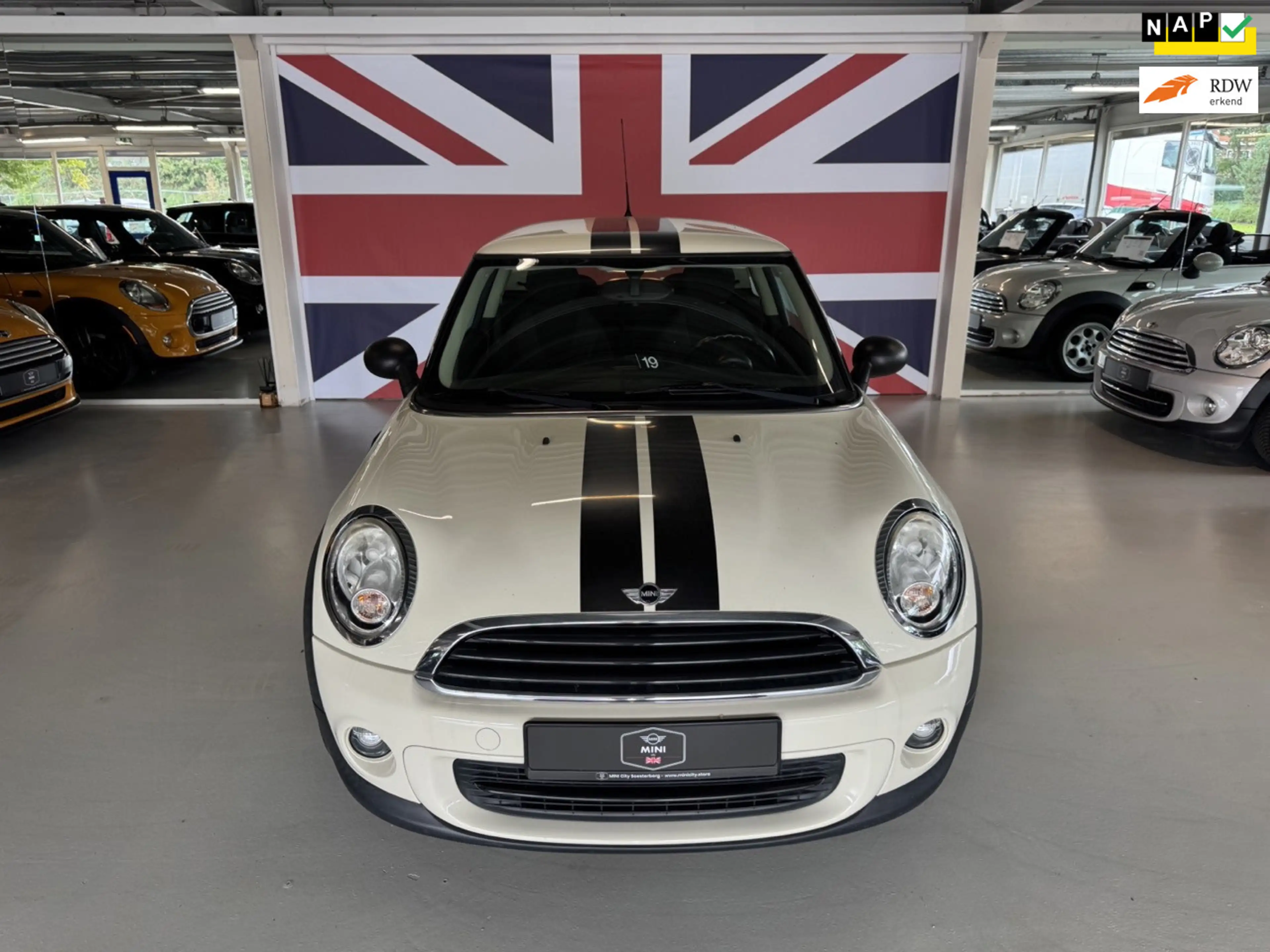 MINI One 3-Deurs 1.6 MINIMALIST Business Line ( 3 MAANDEN G