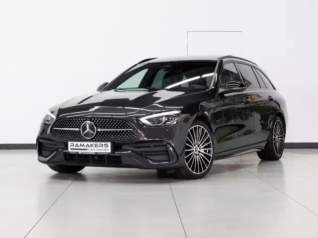Mercedes-Benz C 200 T | AMG Night 19" PANORAMA Trekhaak Distronic