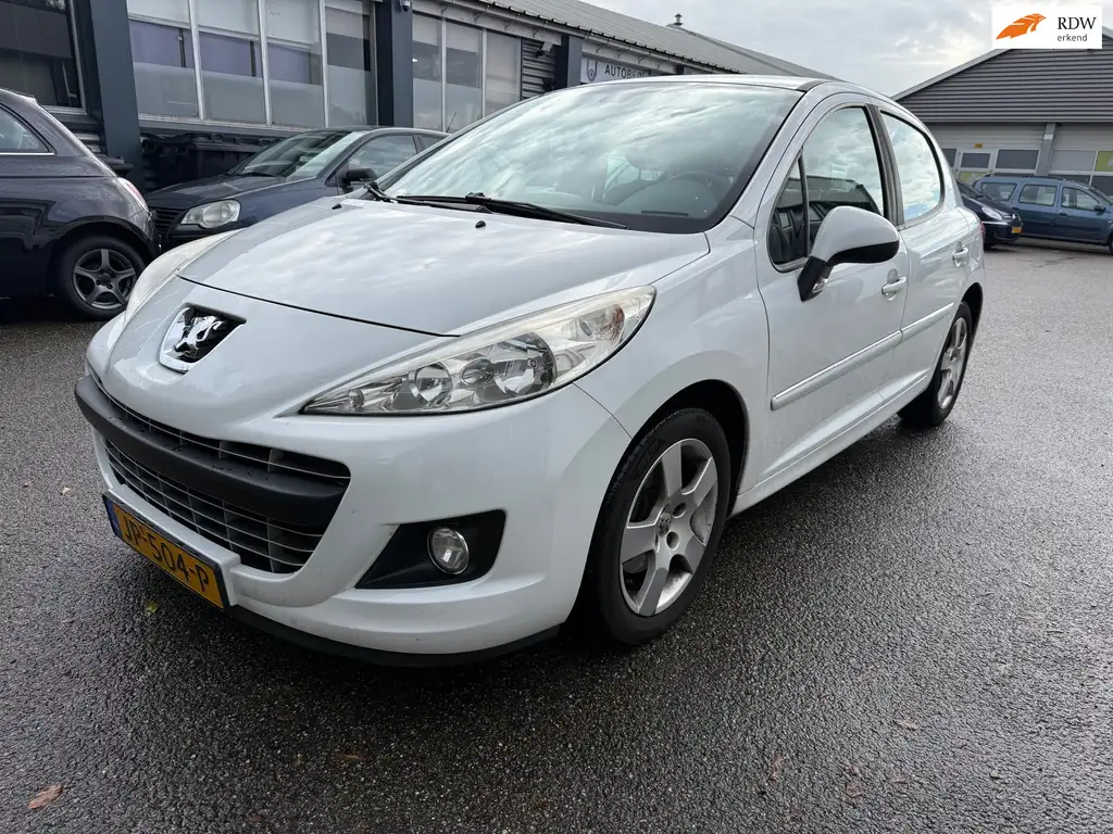 Peugeot 207 2011 из Европы — купить под ключ