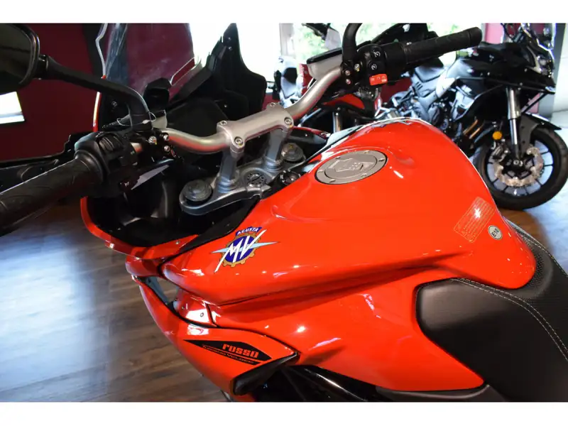 MV Agusta Turismo Veloce 800 - foto 5