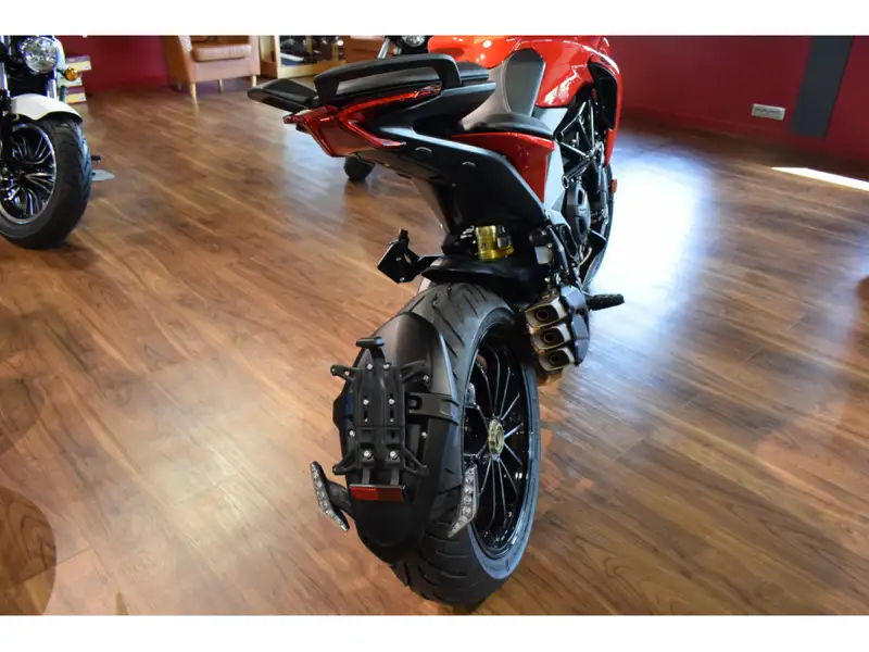 MV Agusta Turismo Veloce 800 - foto 3