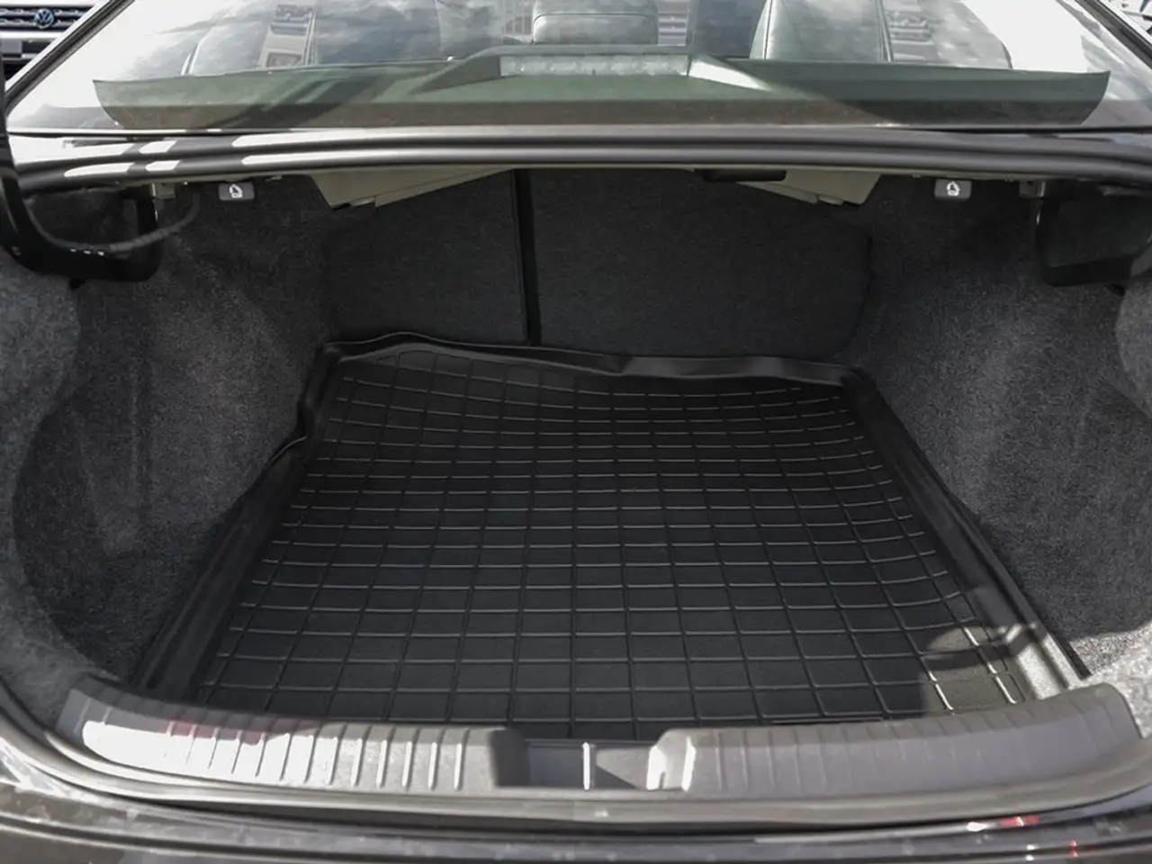 Volkswagen Jetta снимка Volkswagen Jetta
