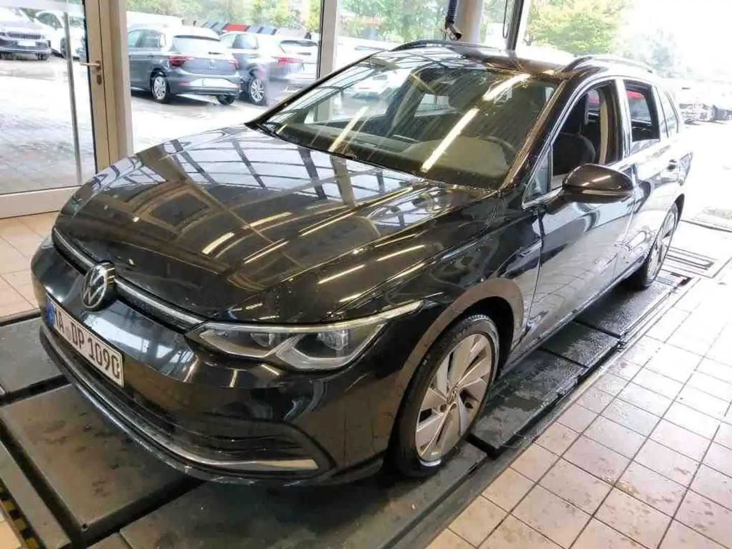 Volkswagen Golf 8 2.0 TDI Variant Style*DSG*AHK*NAVI* Schwarz - 2