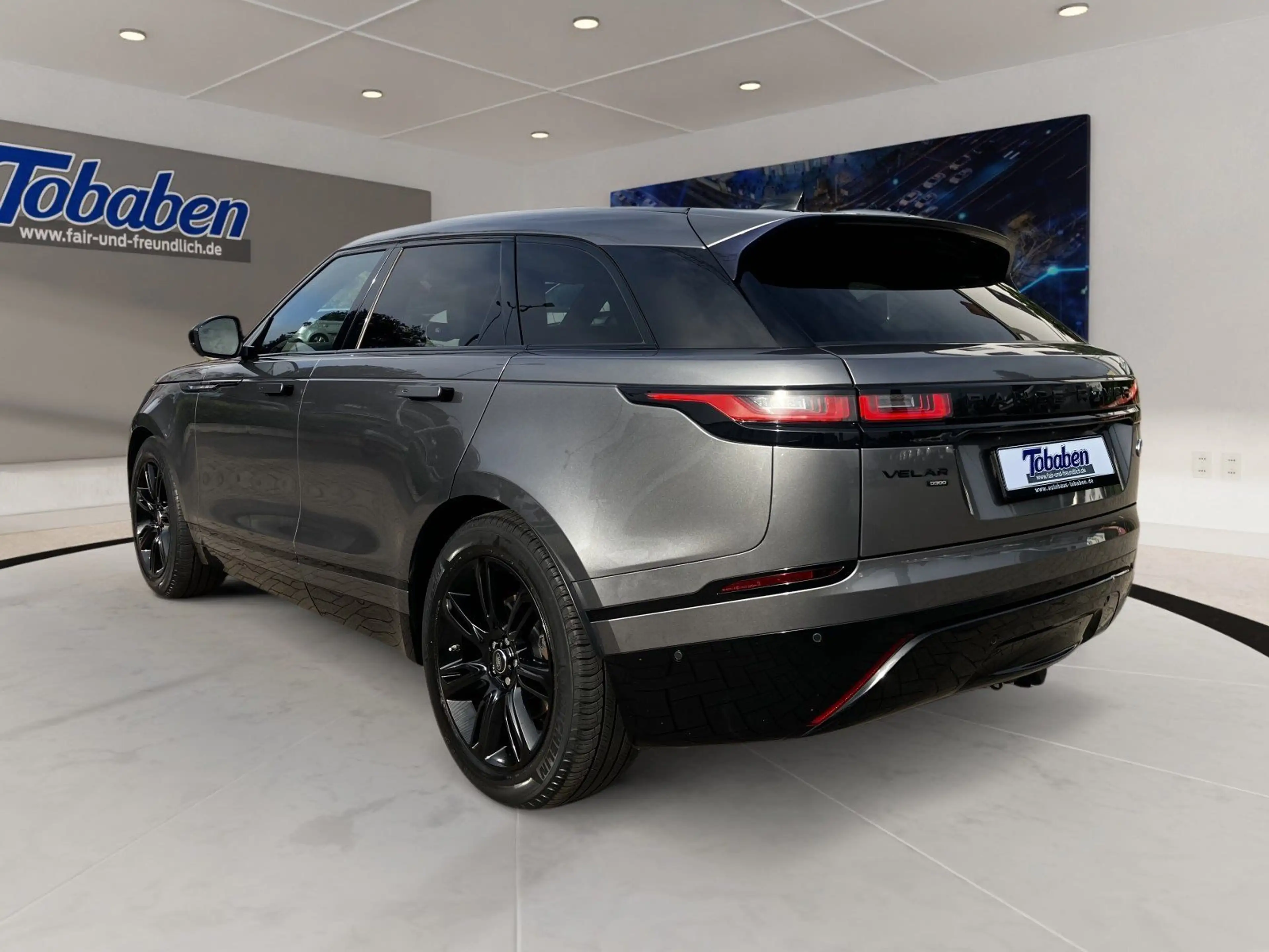 Land Rover Range Rover Velar 3.0 PANO*LEDER*NAVI*RFK — photo 7