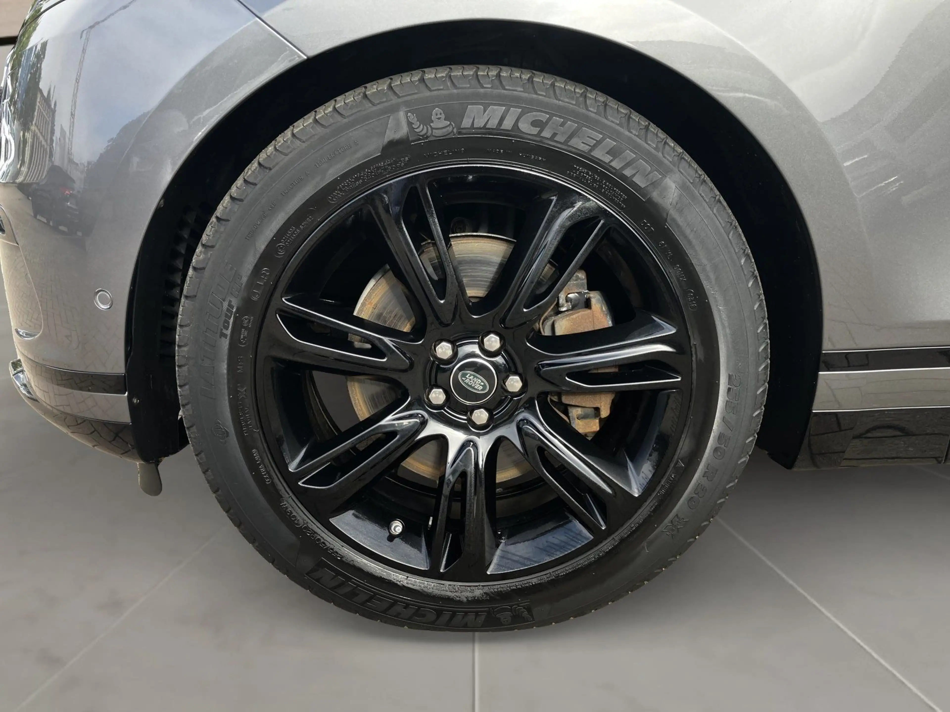 Land Rover Range Rover Velar 3.0 PANO*LEDER*NAVI*RFK — photo 9