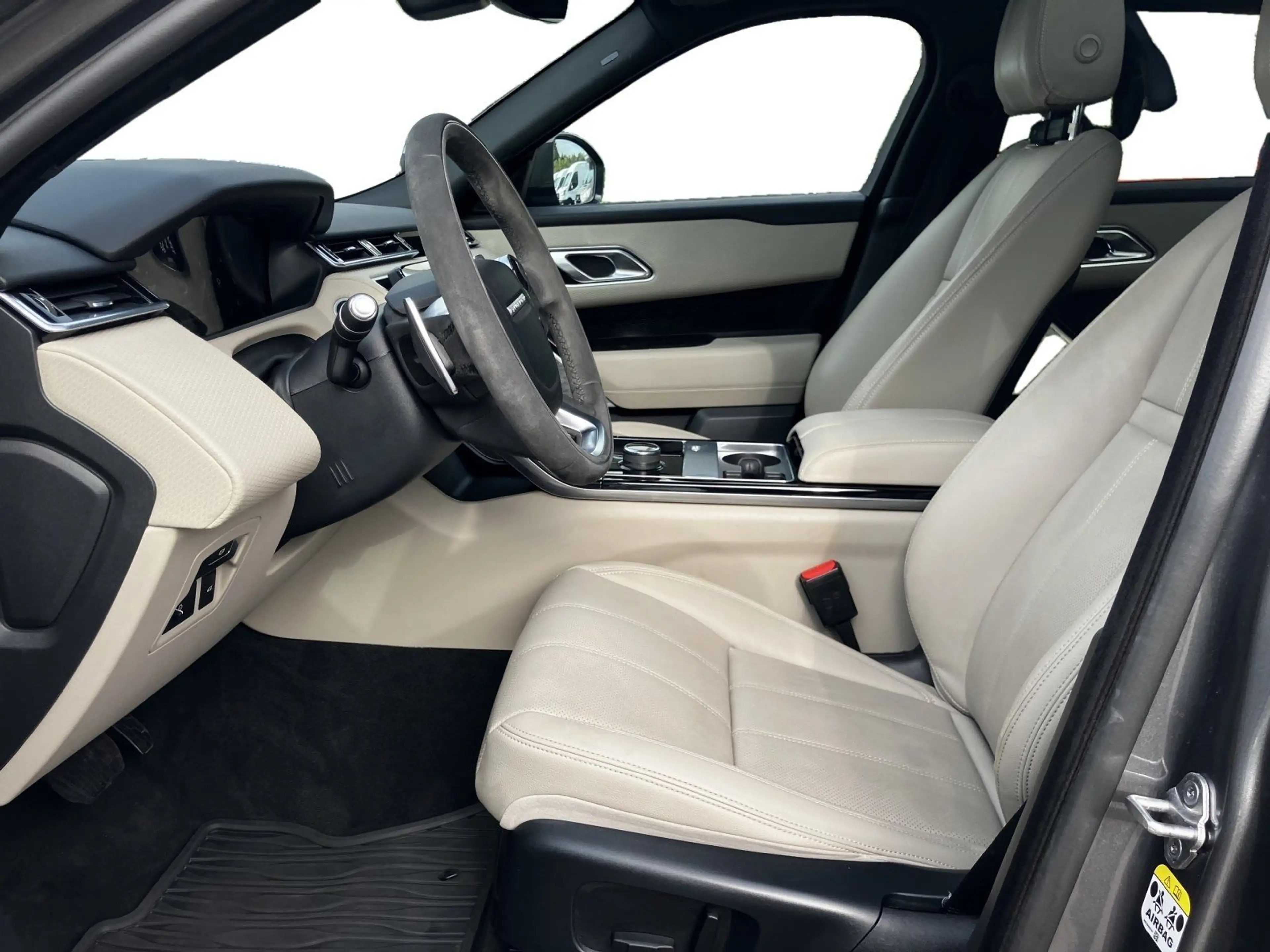 Land Rover Range Rover Velar 3.0 PANO*LEDER*NAVI*RFK — photo 11