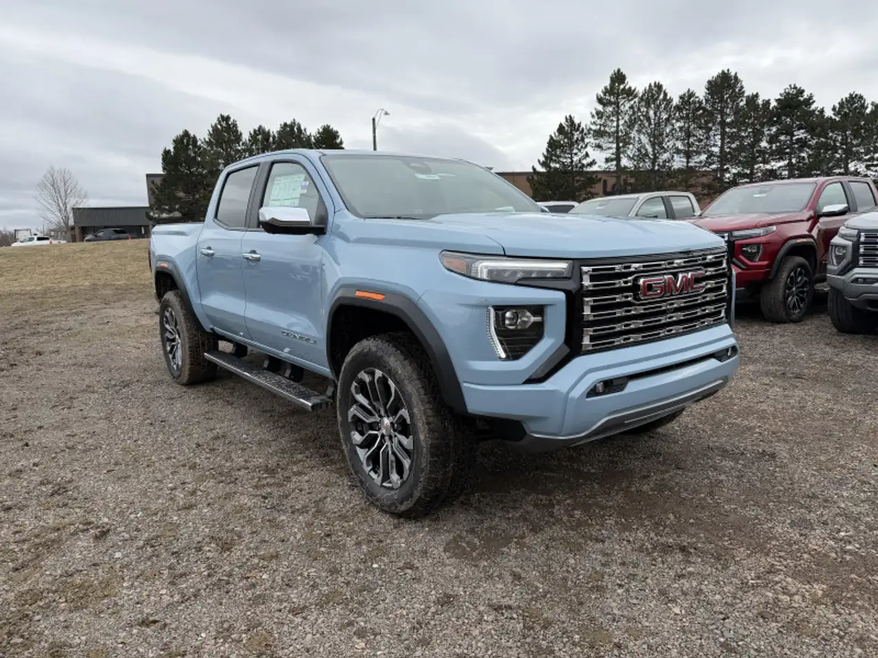 GMC Canyon снимка GMC Canyon