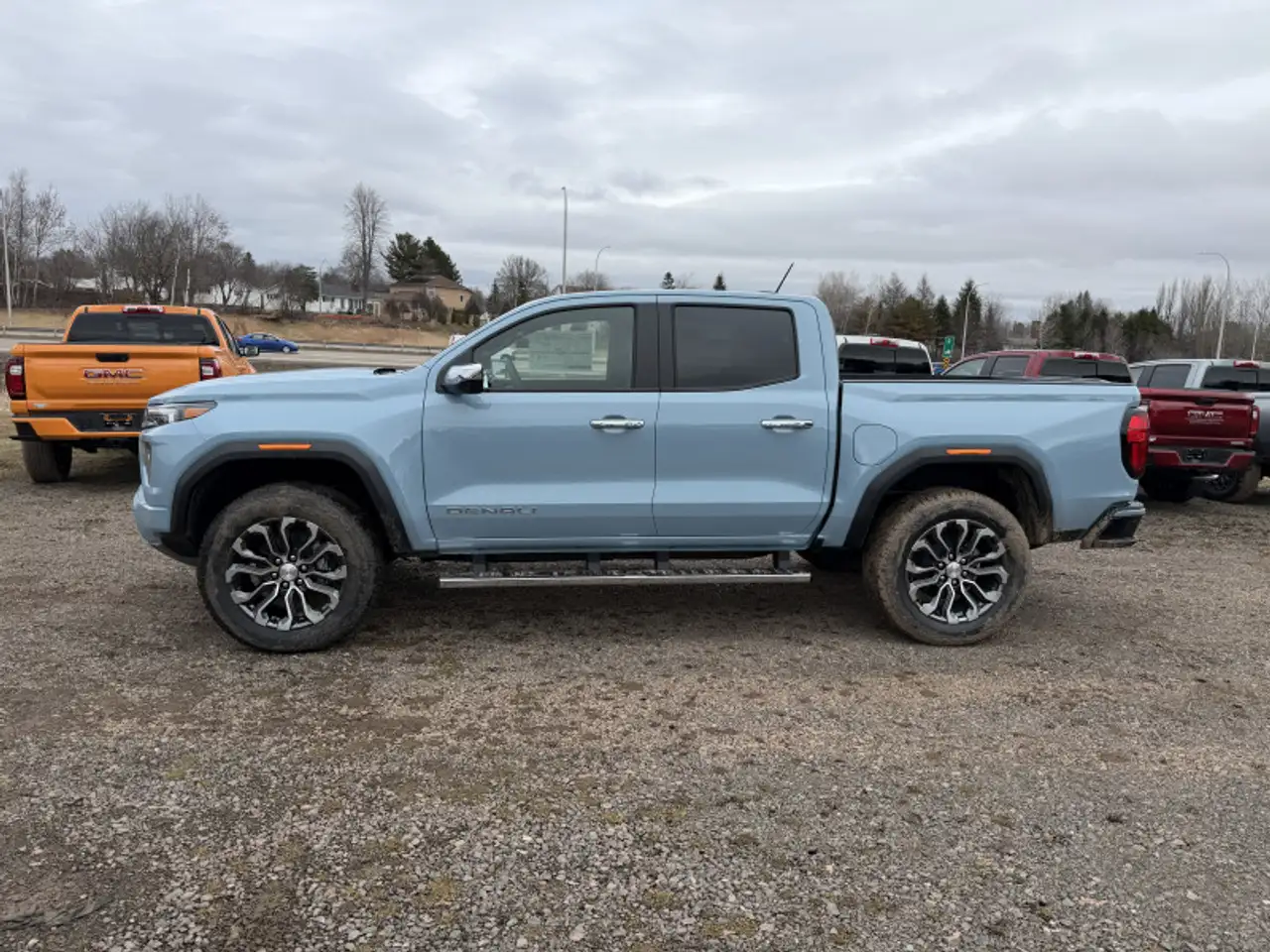 GMC Canyon снимка GMC Canyon
