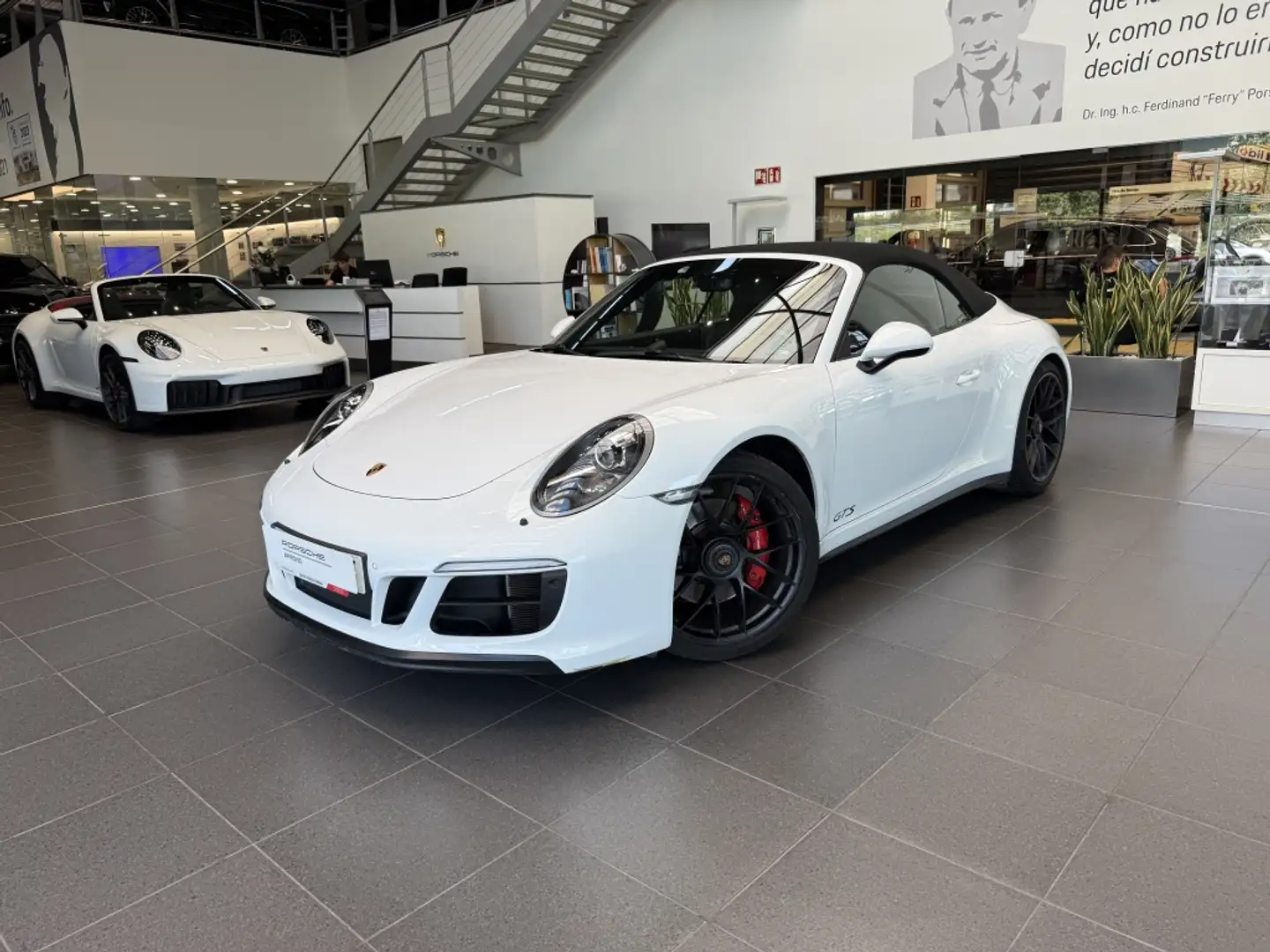 Porsche 991 Carrera 4 GTS Cabriolet PDK Blanco - 1