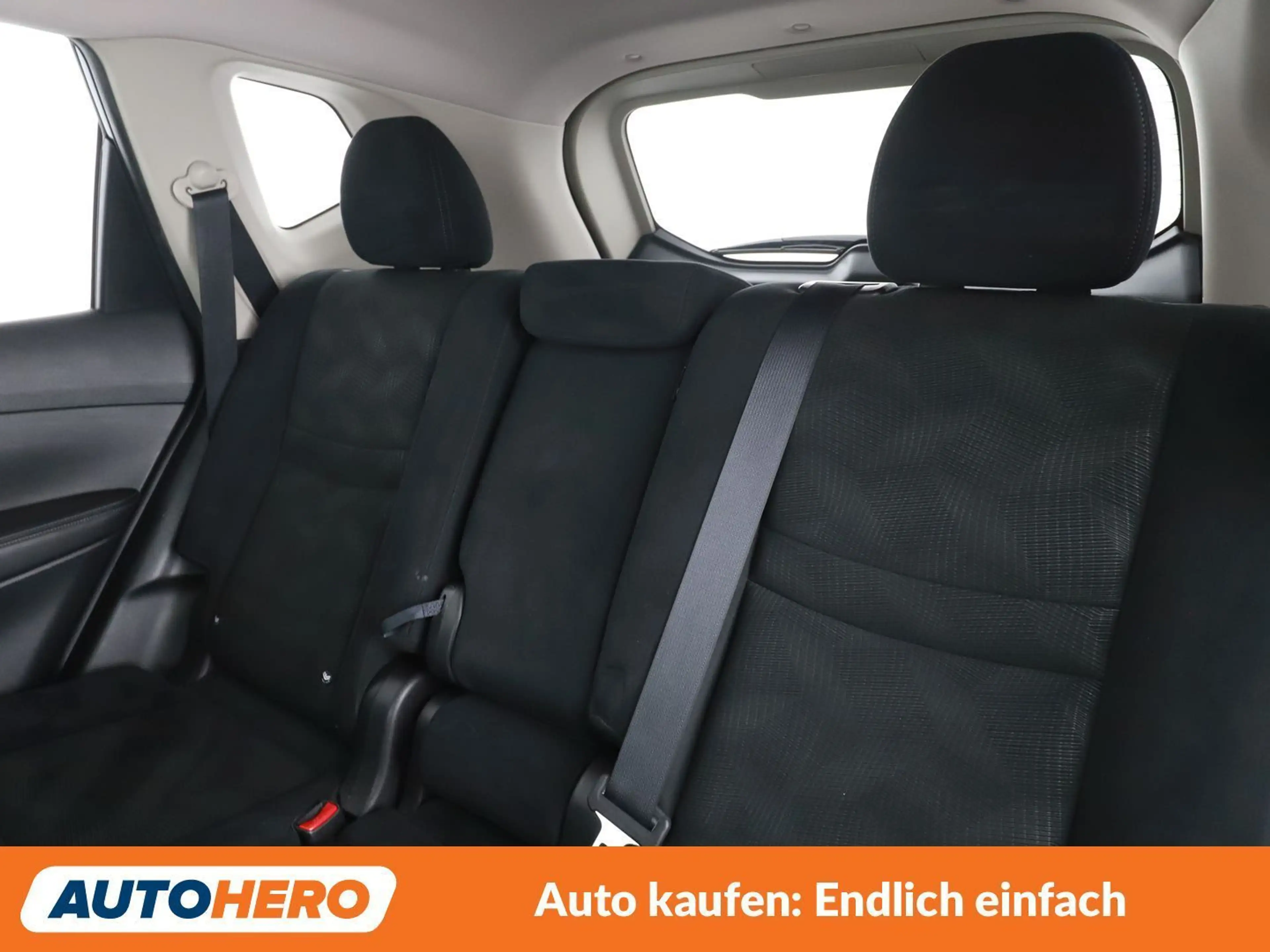 Nissan X-Trail 2.0 dCi N-Vision — photo 14