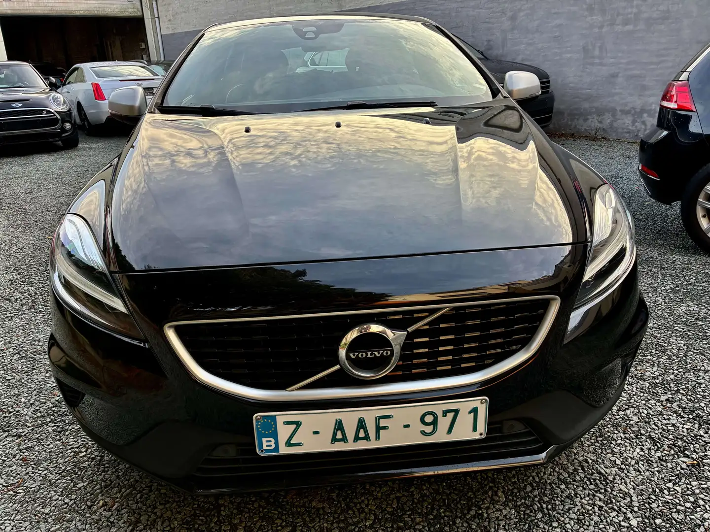 Volvo V40 V40 1.5 T2 AUT. R-Design Geartronic 74863 km Noir - 2