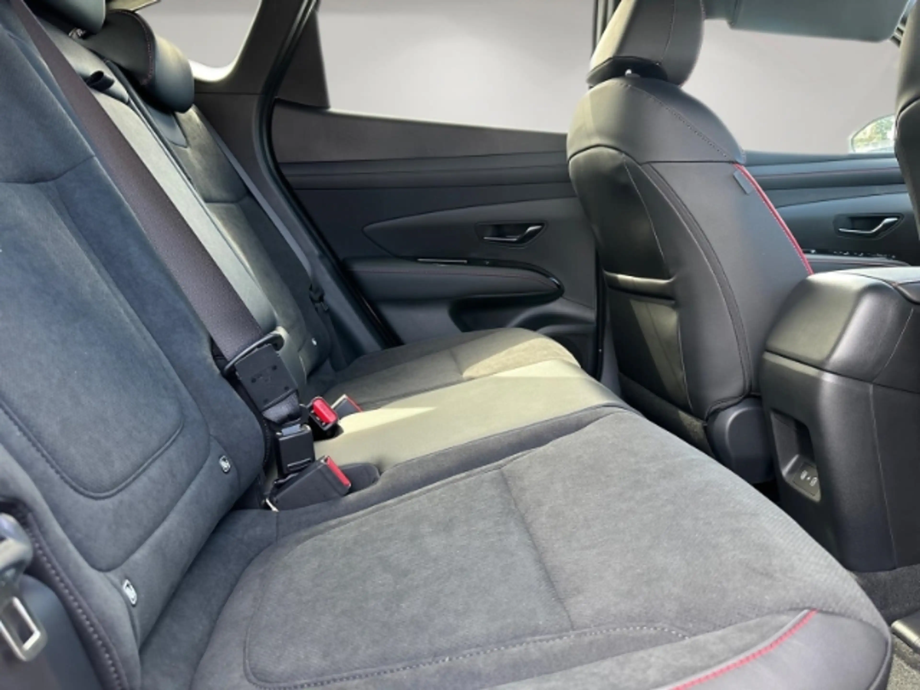Hyundai TUCSON 1.6 T-GDI PHEV N-Line KRELL*LED*Keyless*Sitzheizun — photo 14