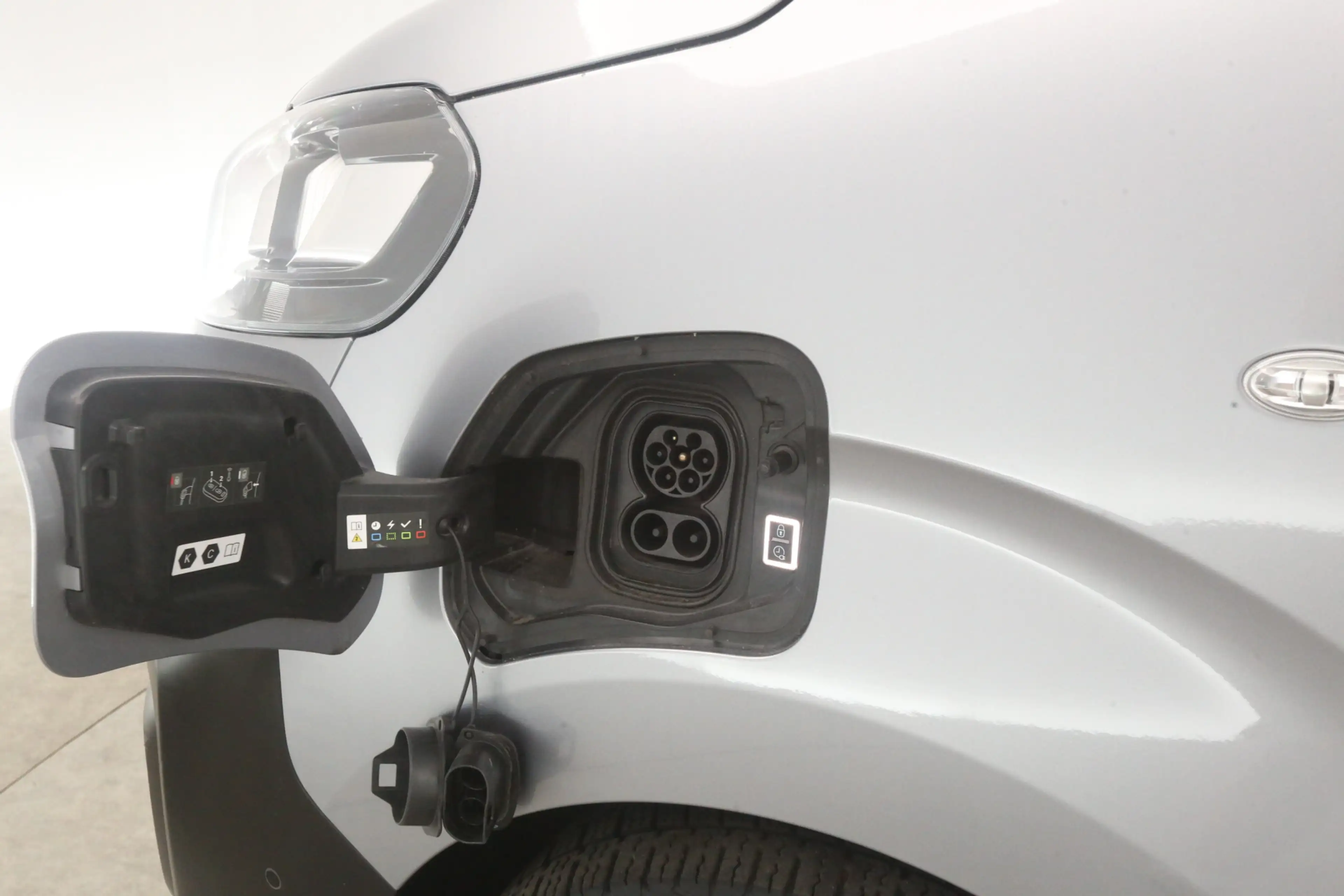Opel Vivaro-e L2H1 75 kWh L2H1 | Snelladen | SOH 91% | Airco | C — photo 10