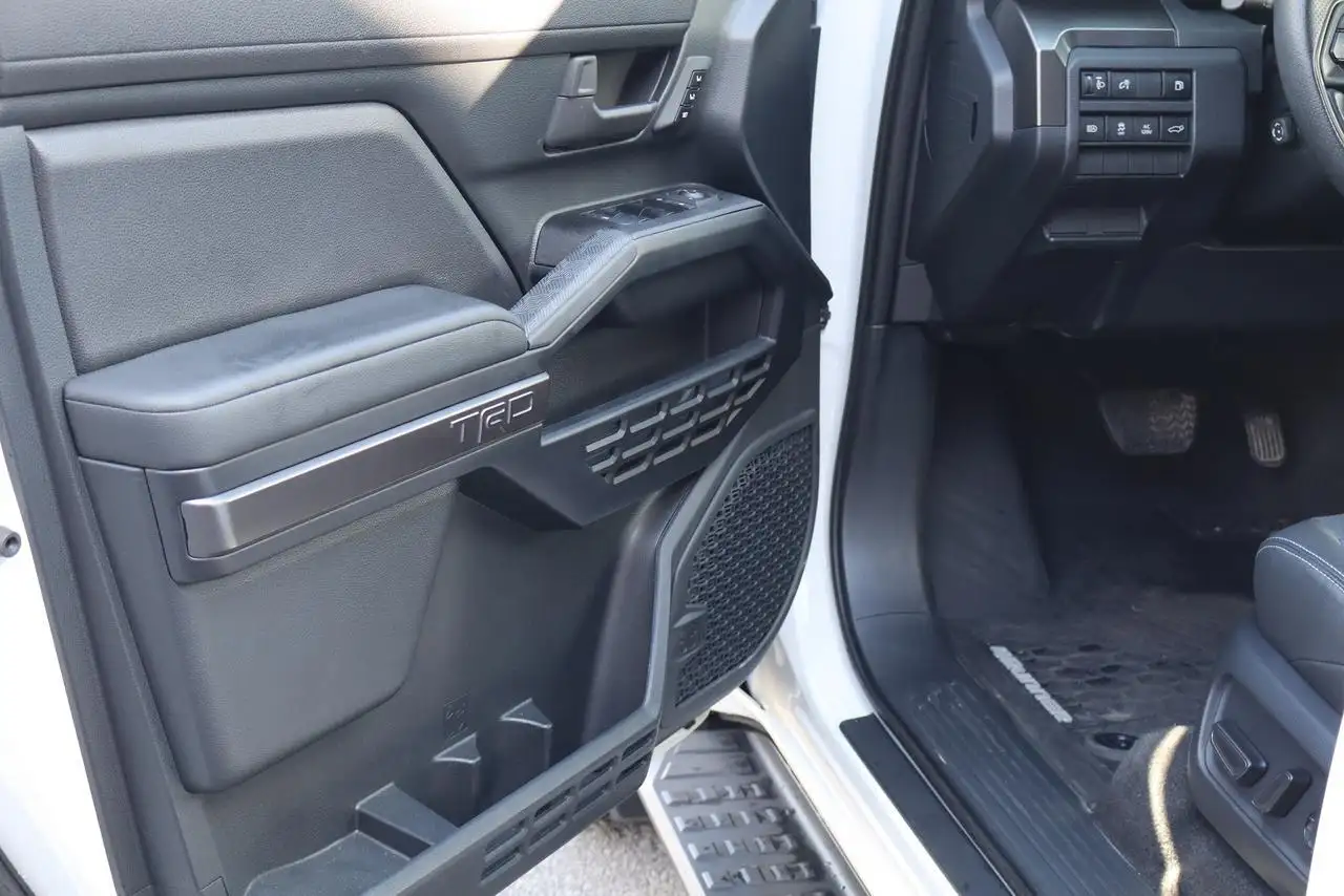 Toyota 4-Runner снимка Toyota 4-Runner