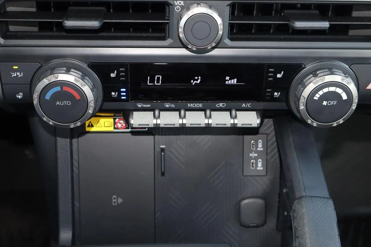 Toyota 4-Runner снимка Toyota 4-Runner