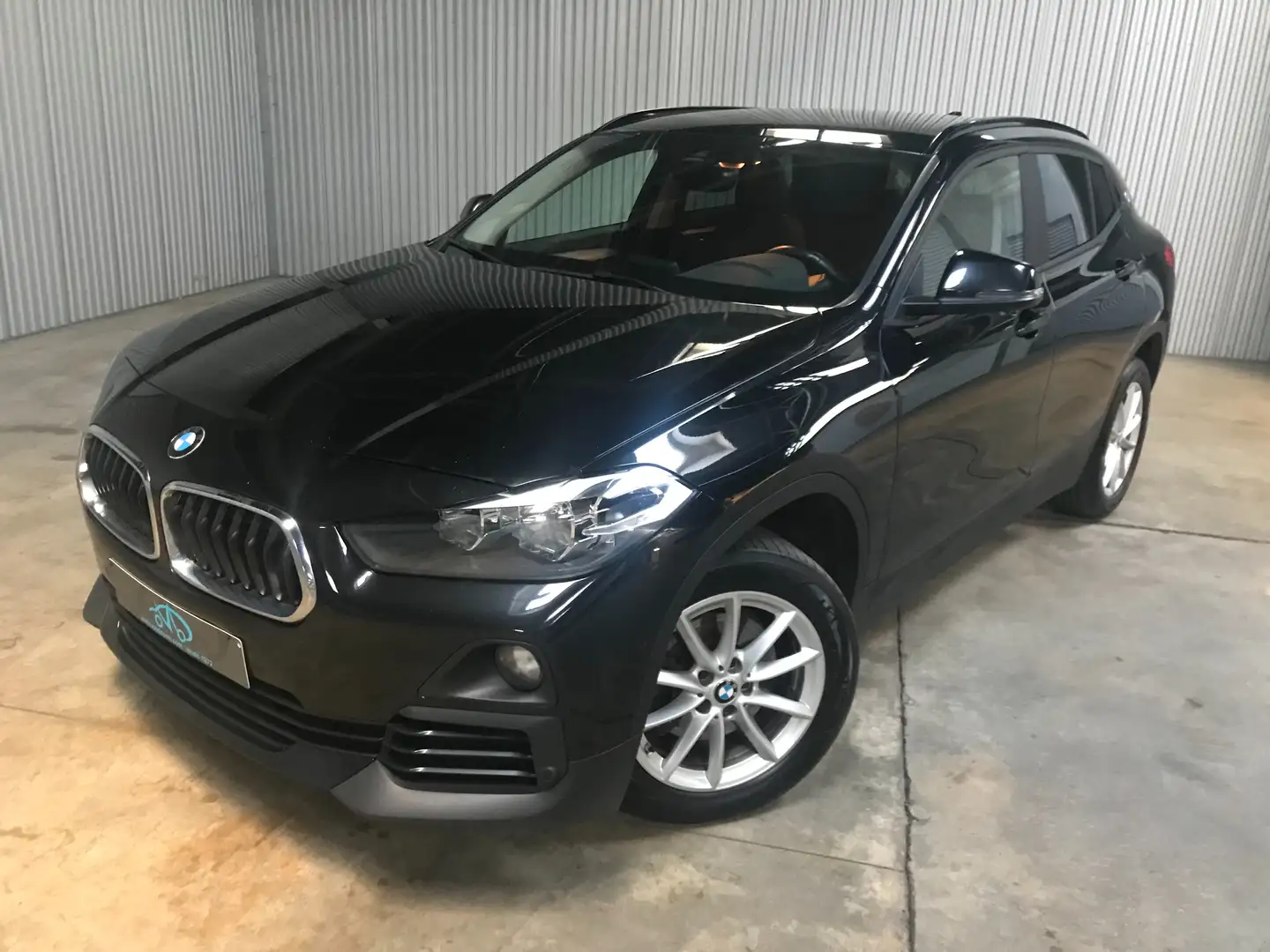 BMW X2 2.0 d sDrive18 *€ 11.500 NETTO* crna - 1